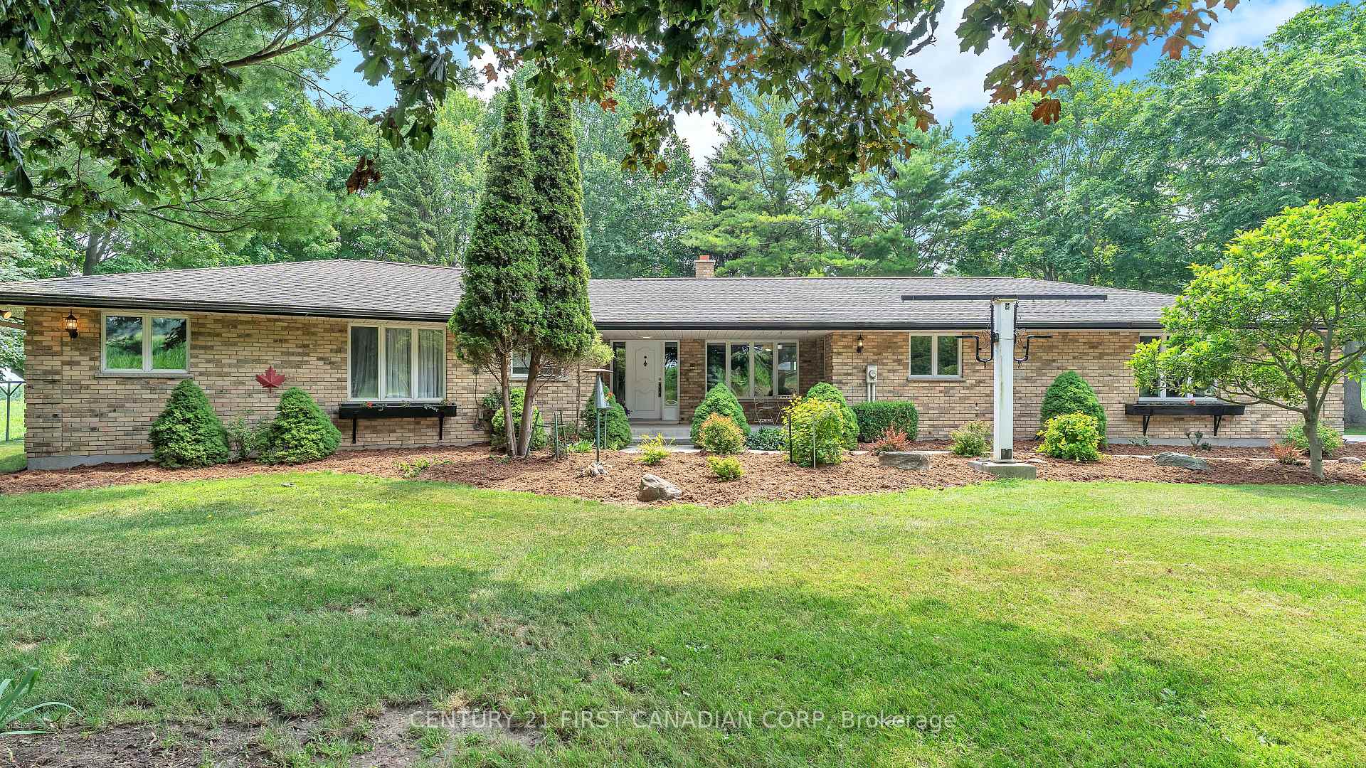 Photo 2 of 29159 Lakeview Line, Dutton/Dunwich, Rural Dutton/Dunwich — HOMEH