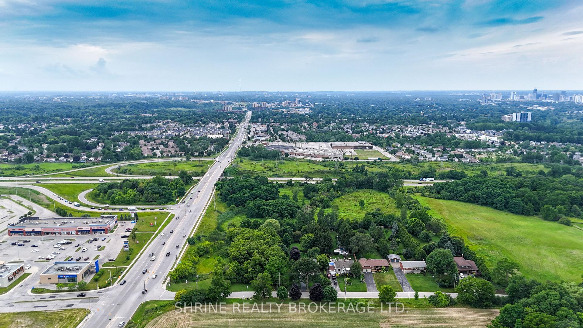Photo 4 of 179 Meadowlily Road, London, South U — HOMEH
