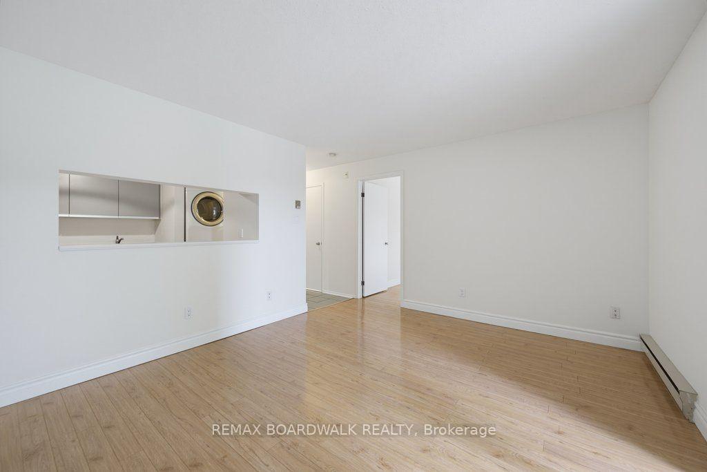 Photo 10 of Unit 207, 250 Brittany Drive, Ottawa, Viscount Alexander Park — HOMEH