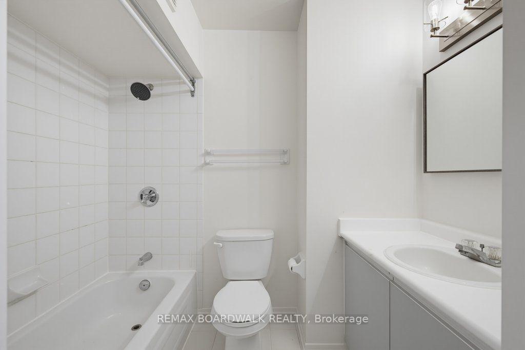 Photo 17 of Unit 207, 250 Brittany Drive, Ottawa, Viscount Alexander Park — HOMEH