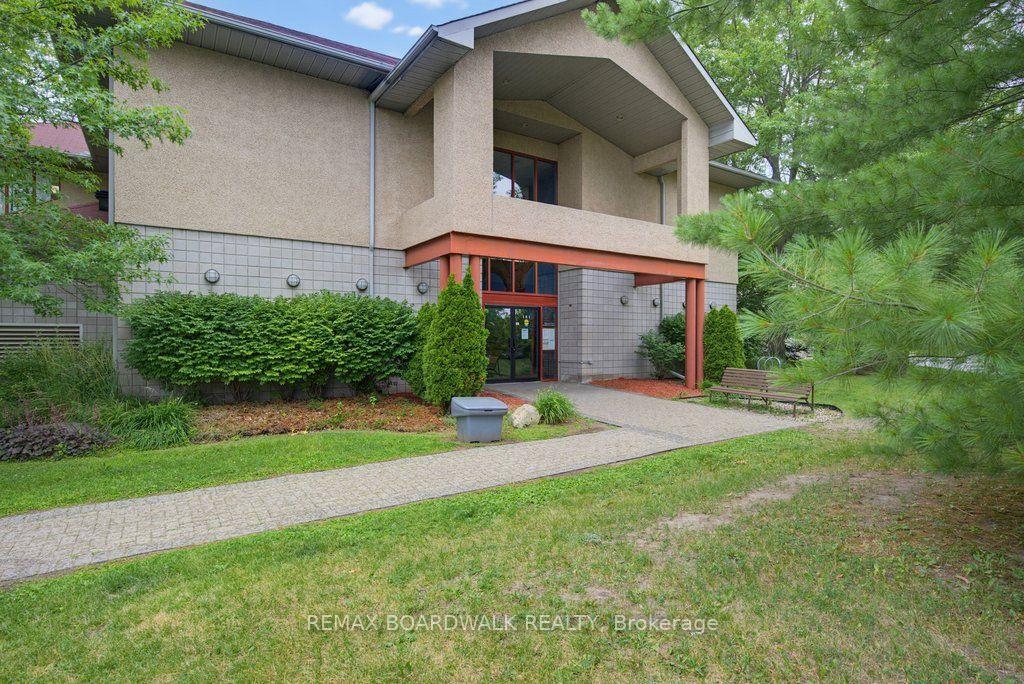 Photo 26 of Unit 207, 250 Brittany Drive, Ottawa, Viscount Alexander Park — HOMEH