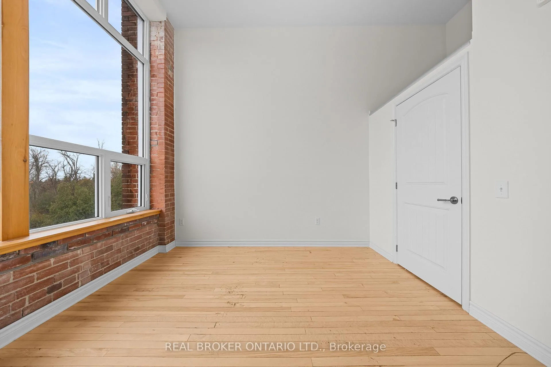 Photo 4 of Unit 111, 150 Mill Street, Carleton Place — HOMEH