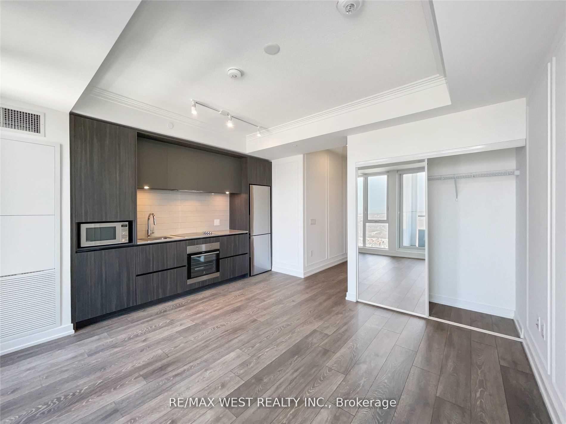 Photo 15 of Unit 2802, 225 Sumach Street, Toronto, Regent Park — HOMEH