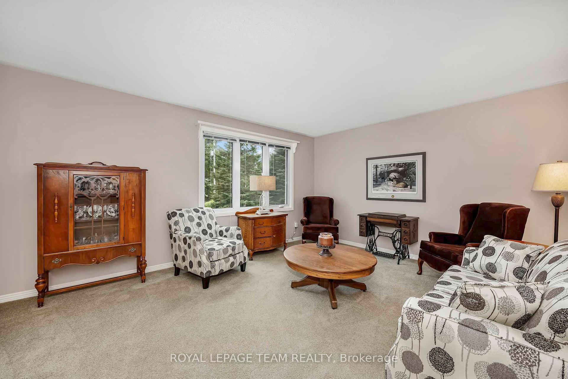 Photo 7 of 1043 County 44 Road, North Grenville, North Grenville Twp (Kemptville South) — HOMEH