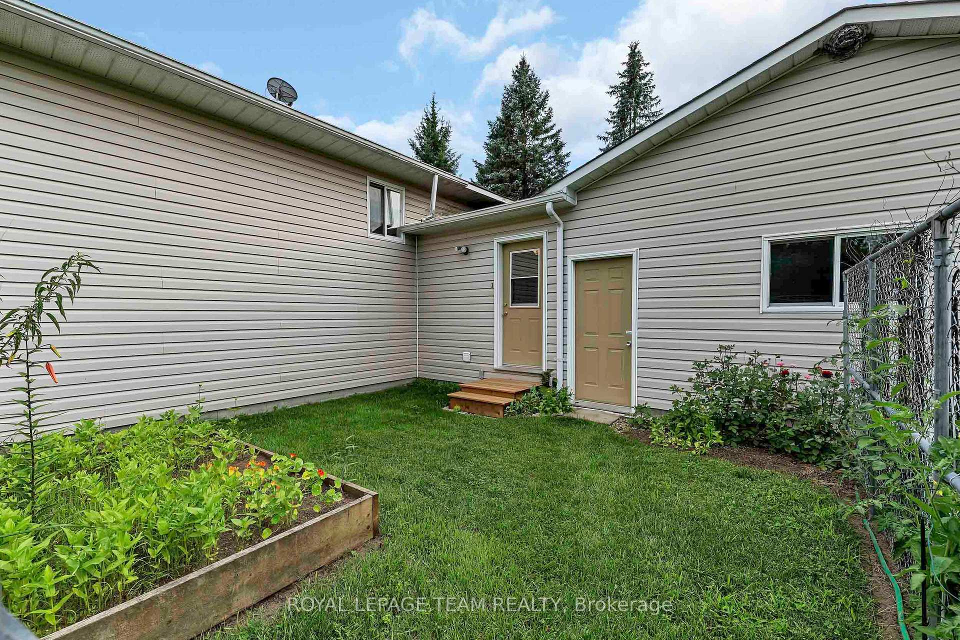 Photo 31 of 1043 County 44 Road, North Grenville, North Grenville Twp (Kemptville South) — HOMEH