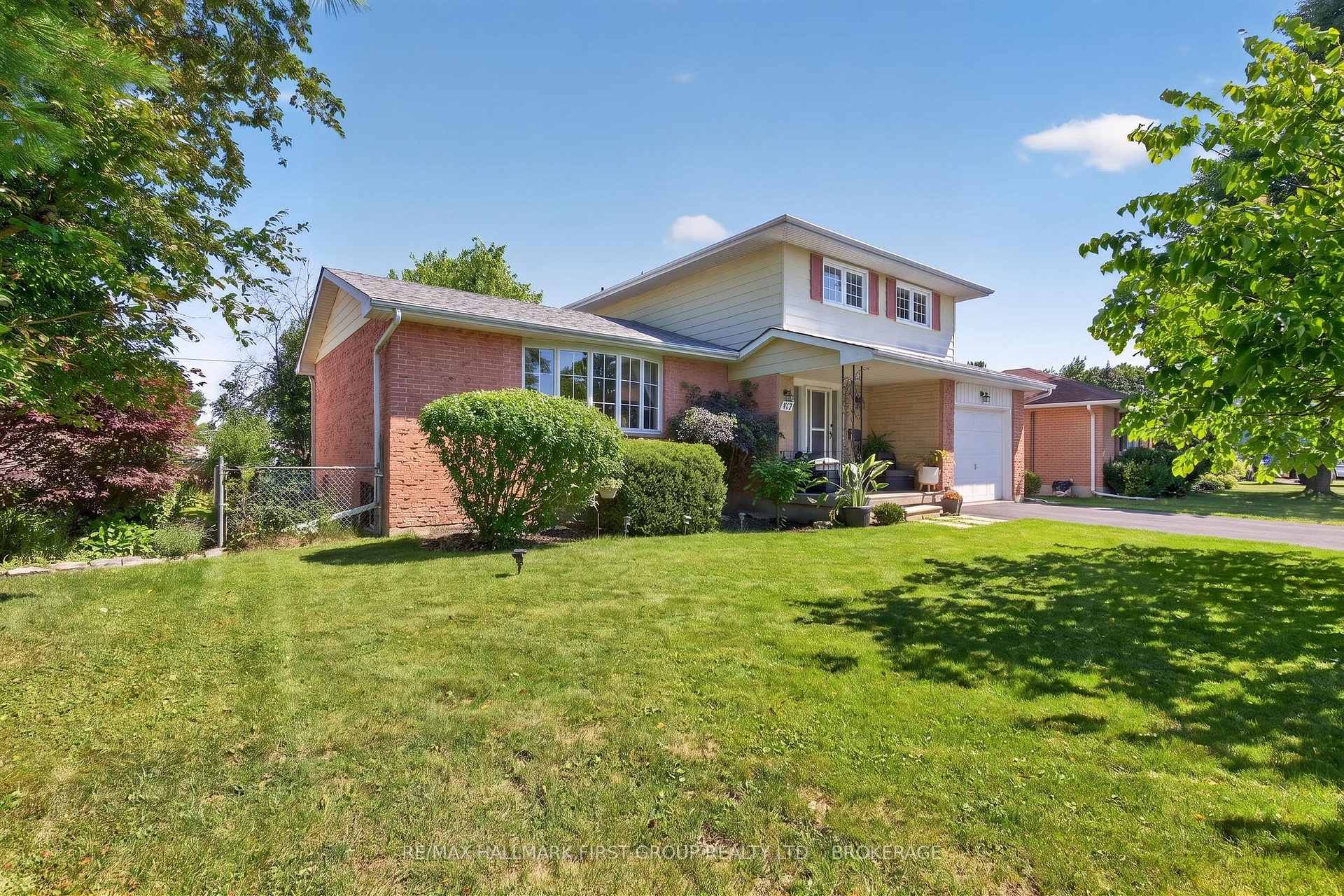 Photo 4 of 417 Glen Castle Road, Kingston, City SouthWest — HOMEH