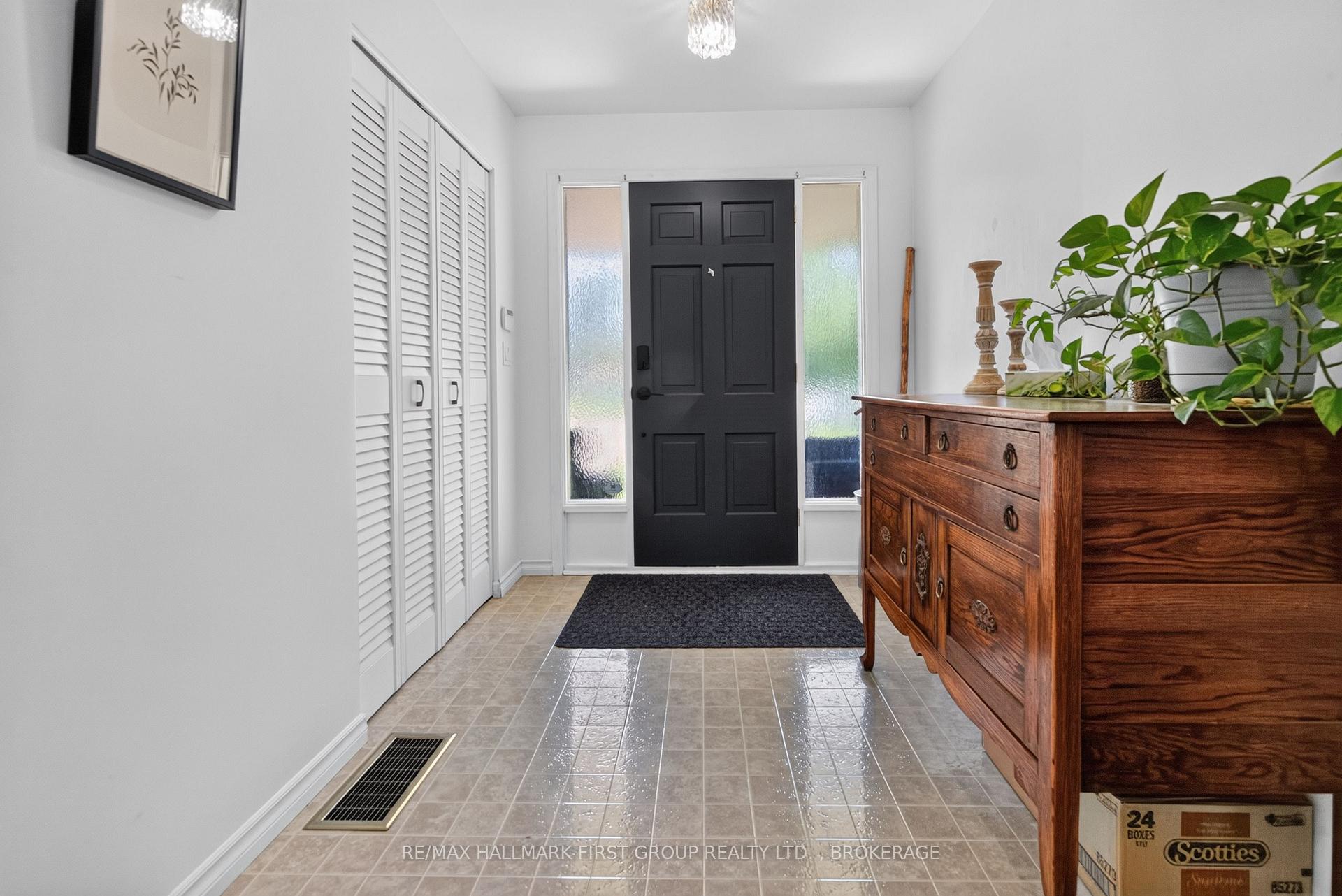 Photo 5 of 417 Glen Castle Road, Kingston, City SouthWest — HOMEH
