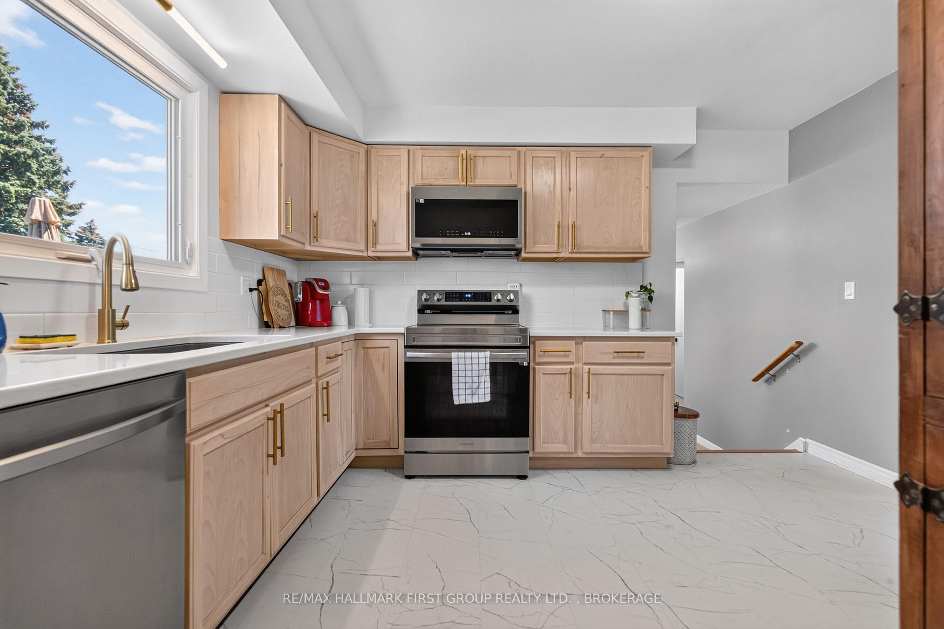 Photo 19 of 417 Glen Castle Road, Kingston, City SouthWest — HOMEH