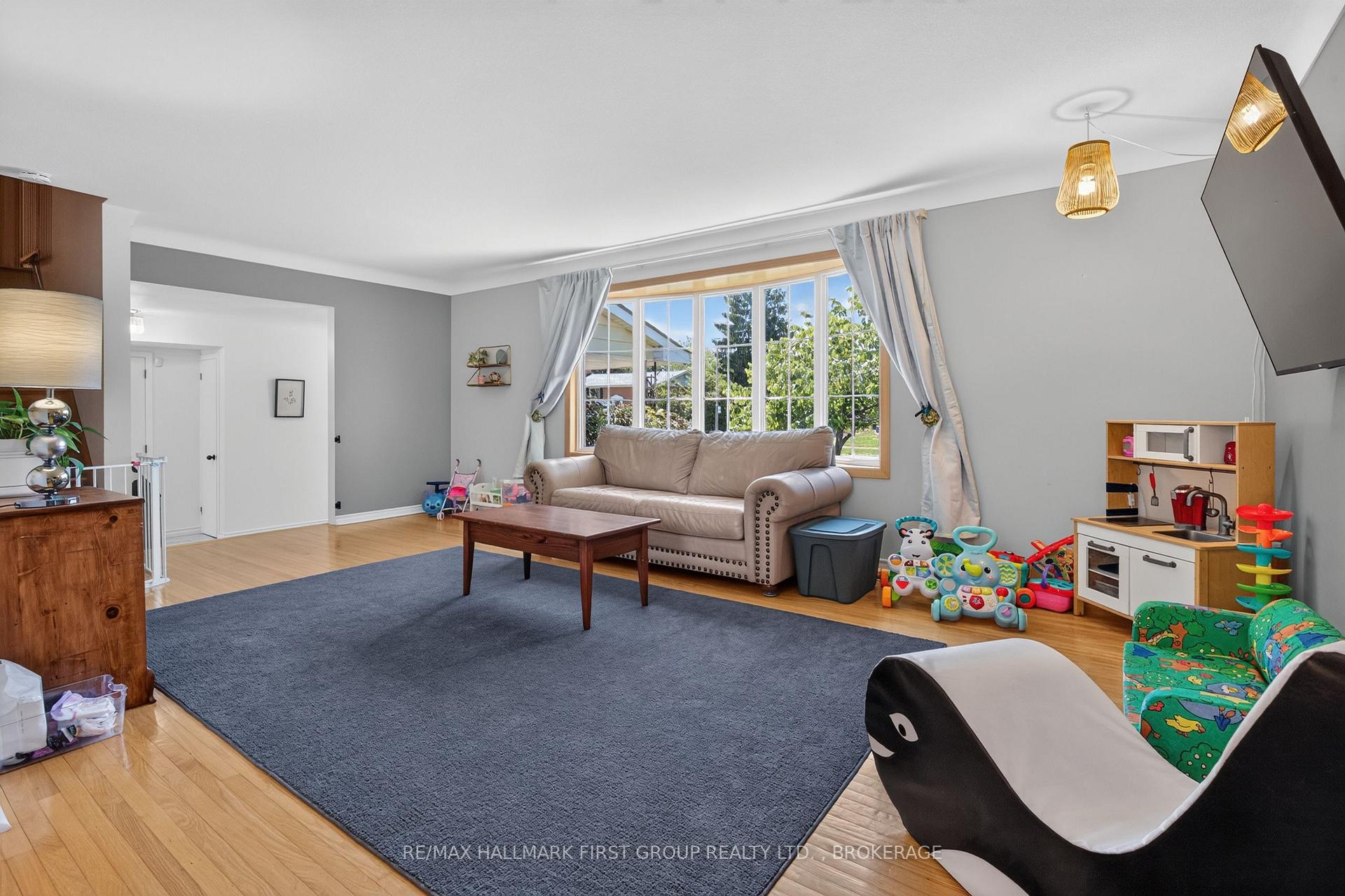 Photo 22 of 417 Glen Castle Road, Kingston, City SouthWest — HOMEH