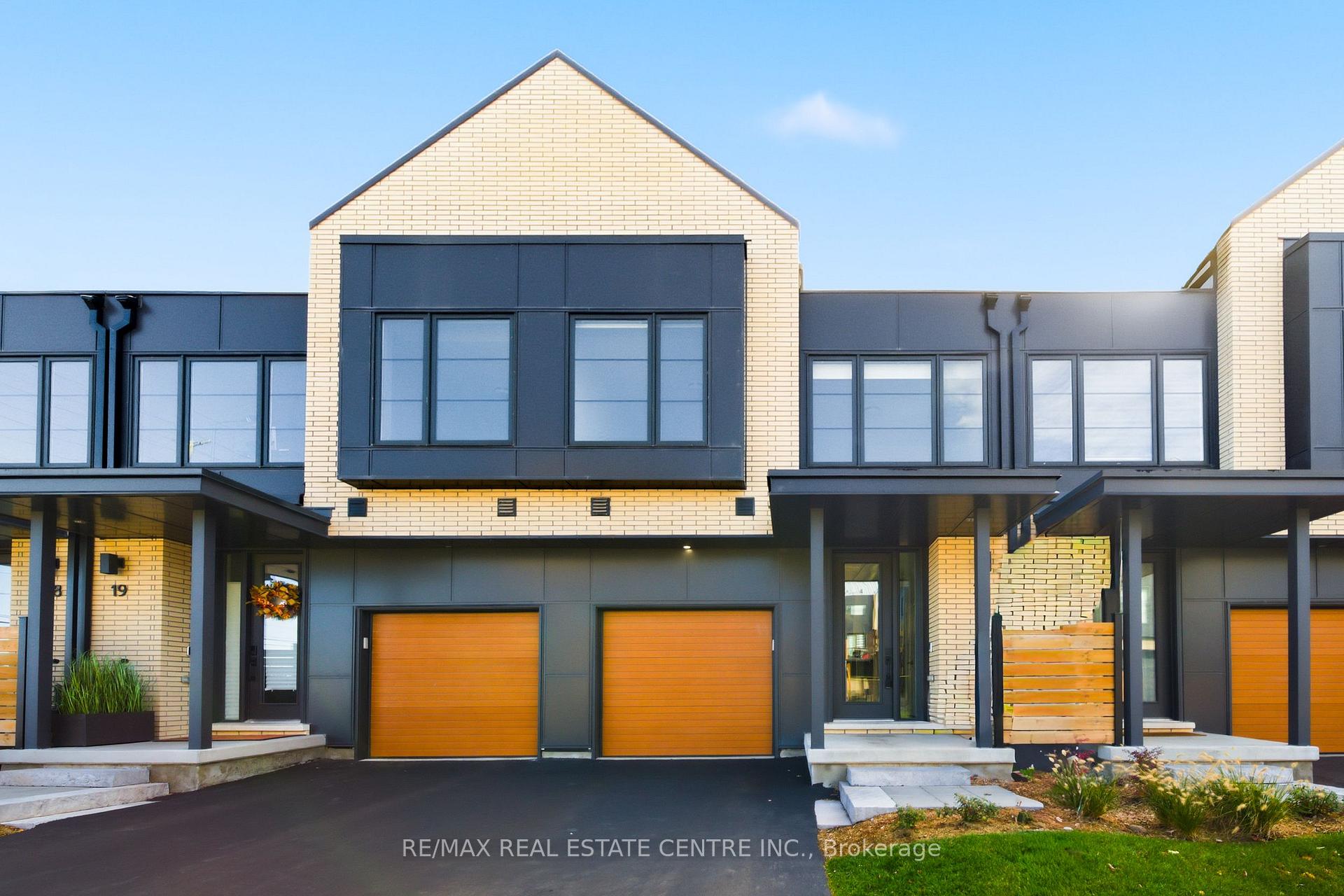 Photo 1 of Unit 20, 2273 Turnberry Road, Burlington, Rose — HOMEH