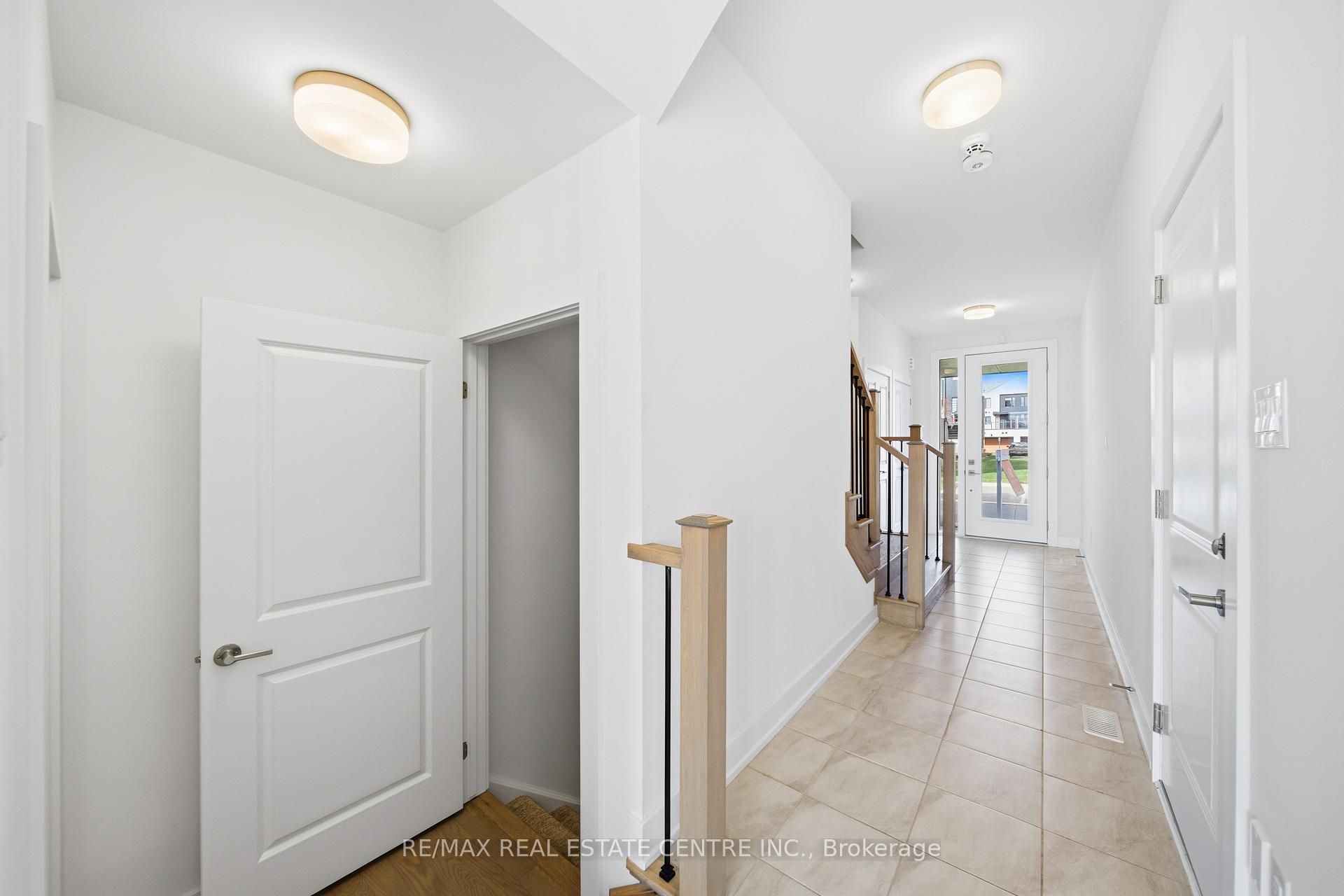 Photo 9 of Unit 20, 2273 Turnberry Road, Burlington, Rose — HOMEH