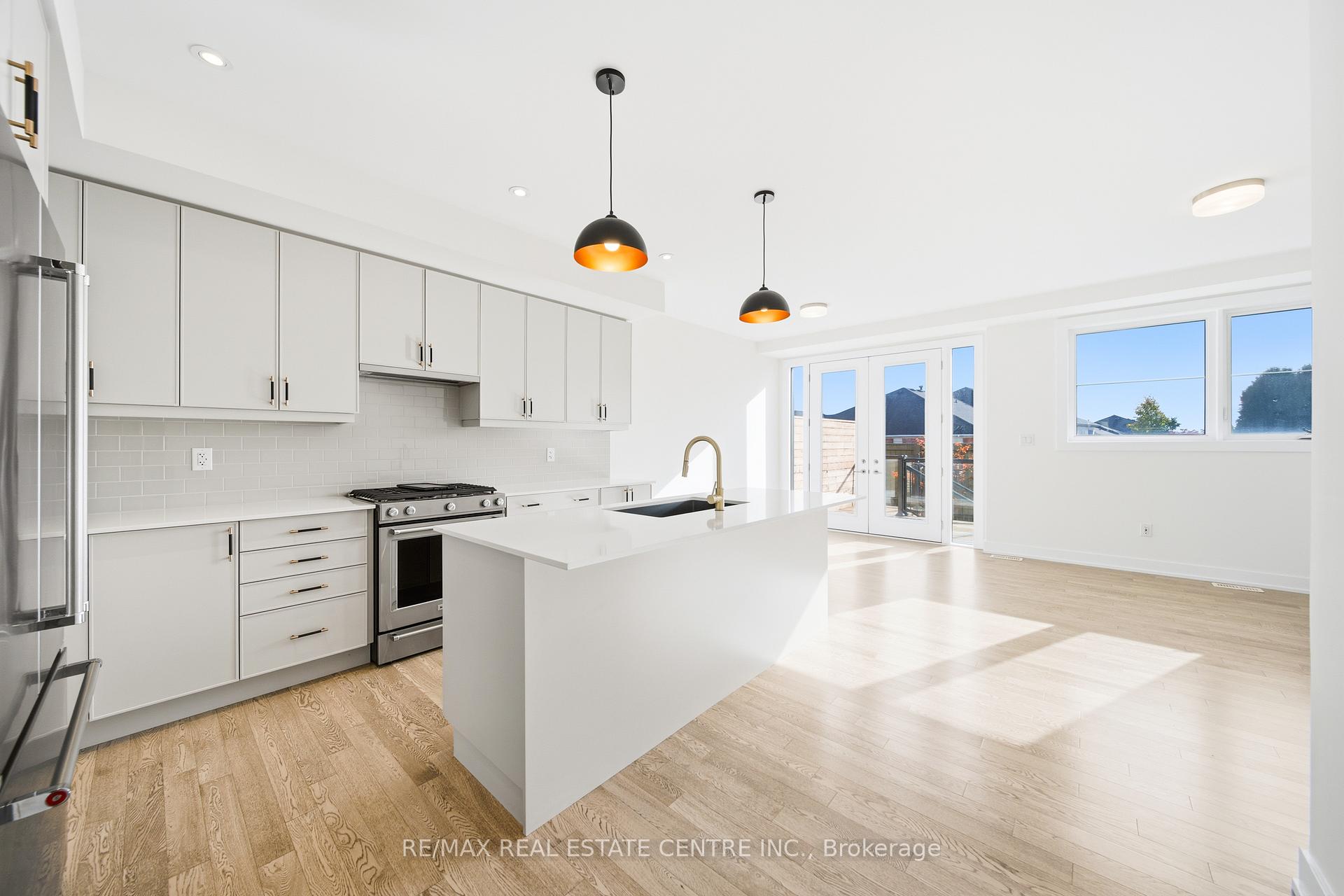 Photo 11 of Unit 20, 2273 Turnberry Road, Burlington, Rose — HOMEH