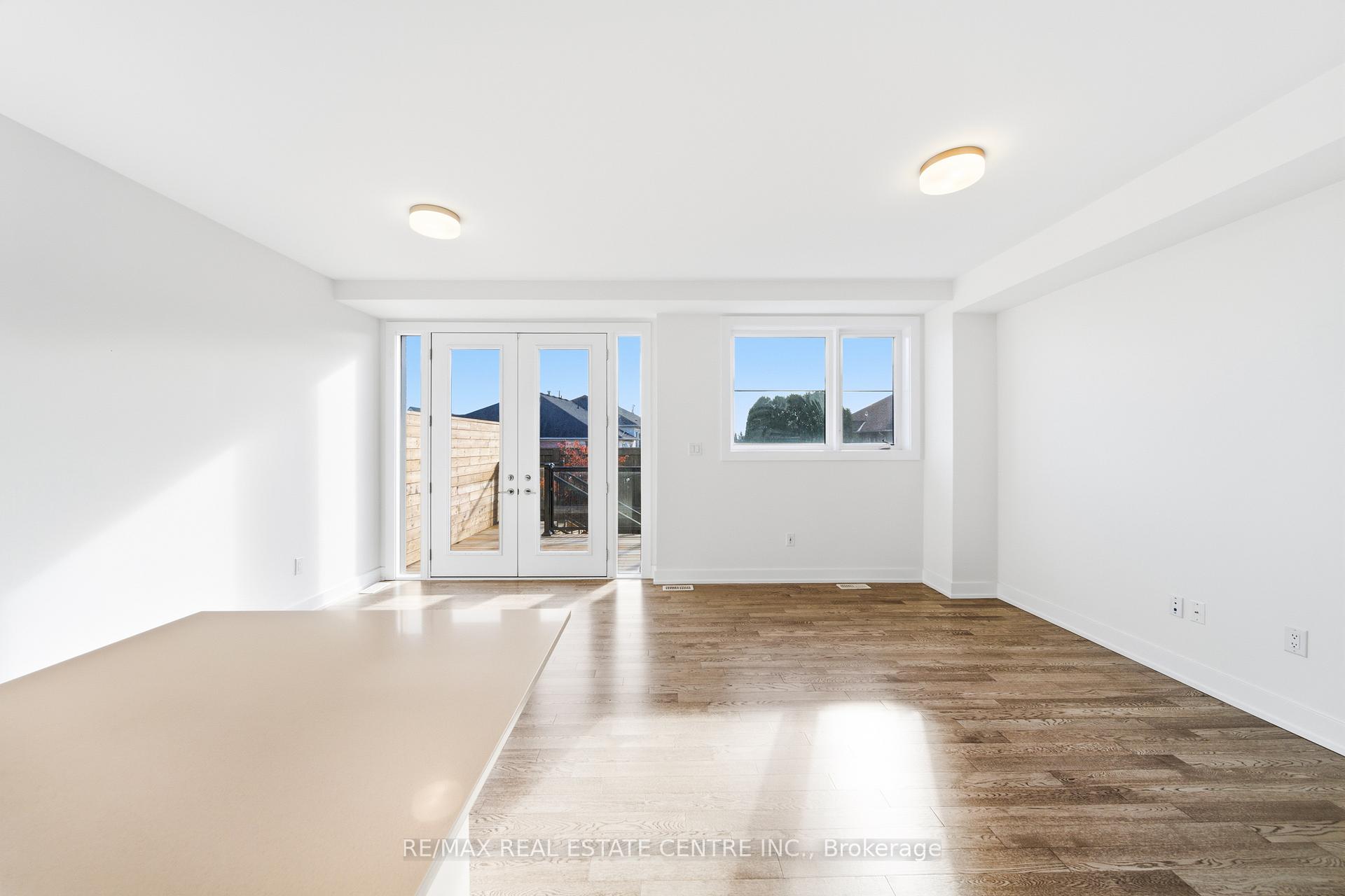 Photo 14 of Unit 20, 2273 Turnberry Road, Burlington, Rose — HOMEH