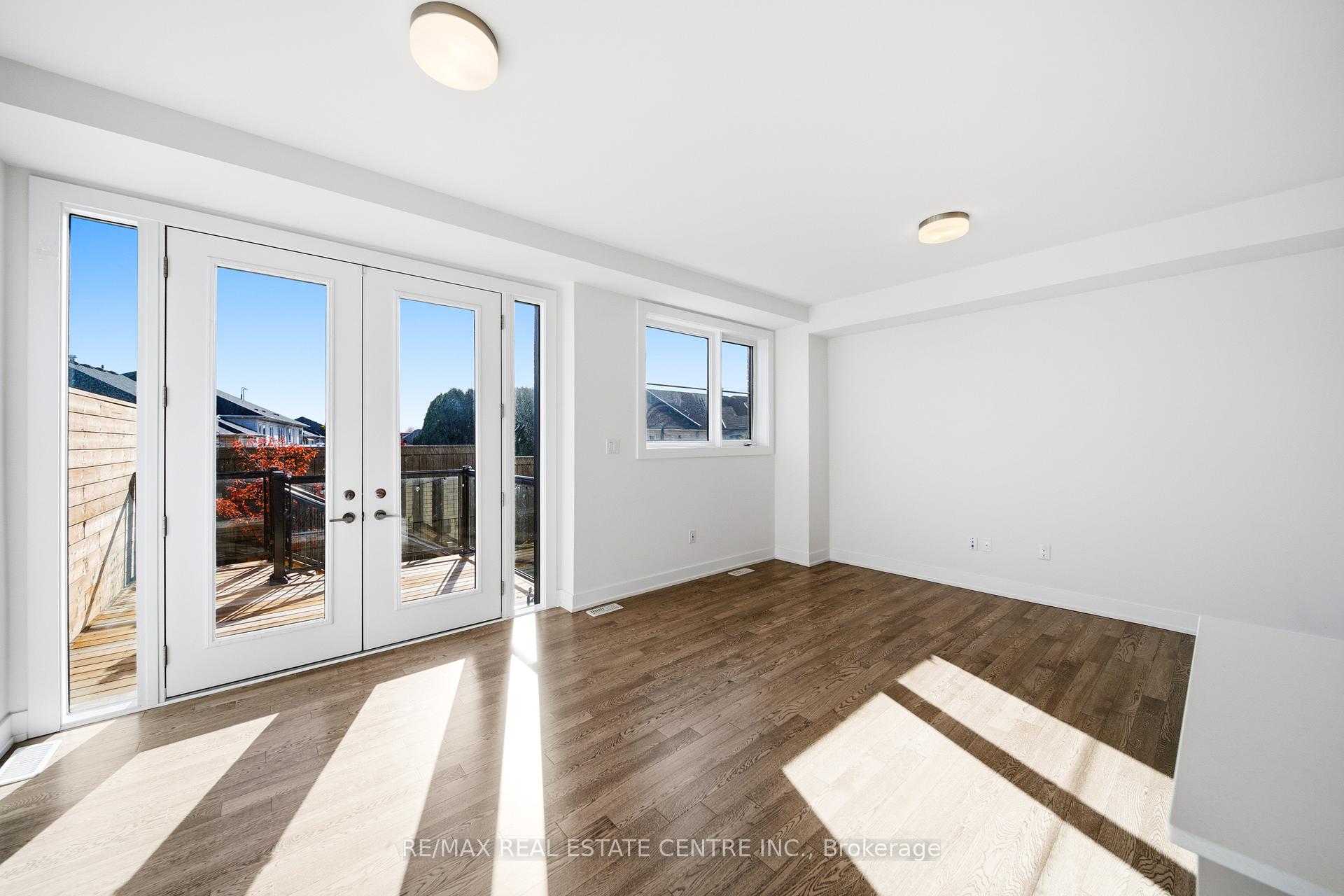 Photo 16 of Unit 20, 2273 Turnberry Road, Burlington, Rose — HOMEH