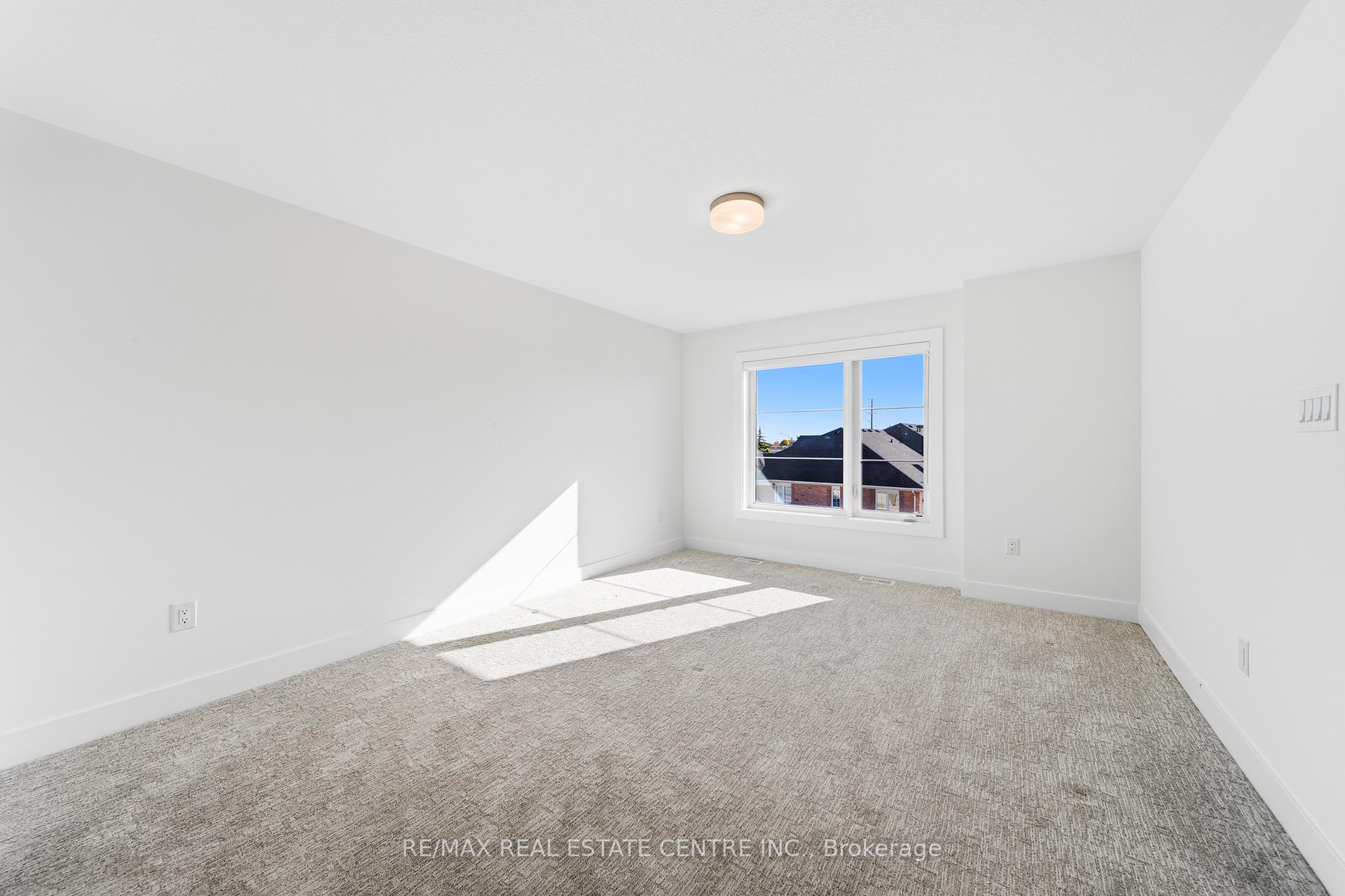 Photo 21 of Unit 20, 2273 Turnberry Road, Burlington, Rose — HOMEH