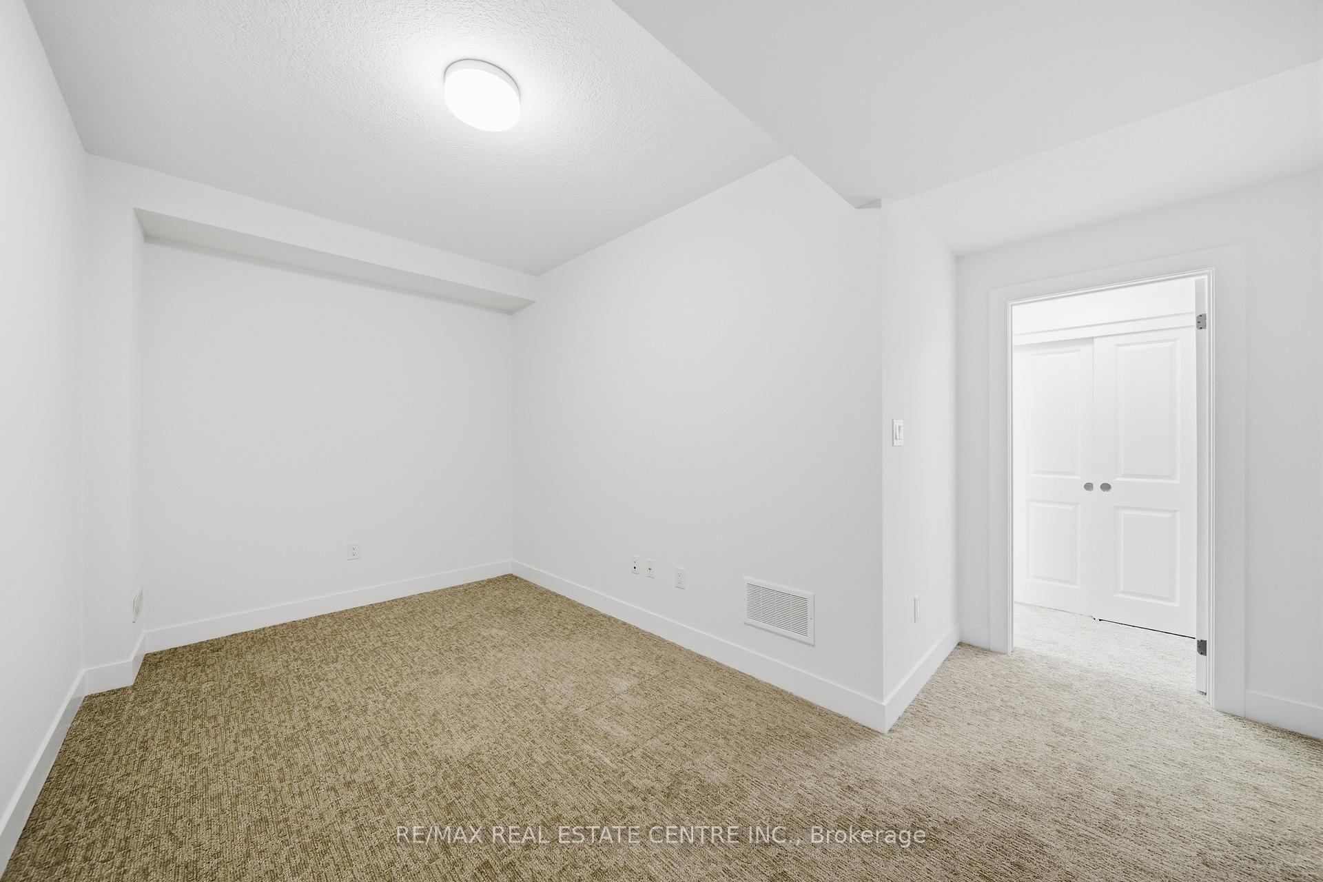Photo 31 of Unit 20, 2273 Turnberry Road, Burlington, Rose — HOMEH