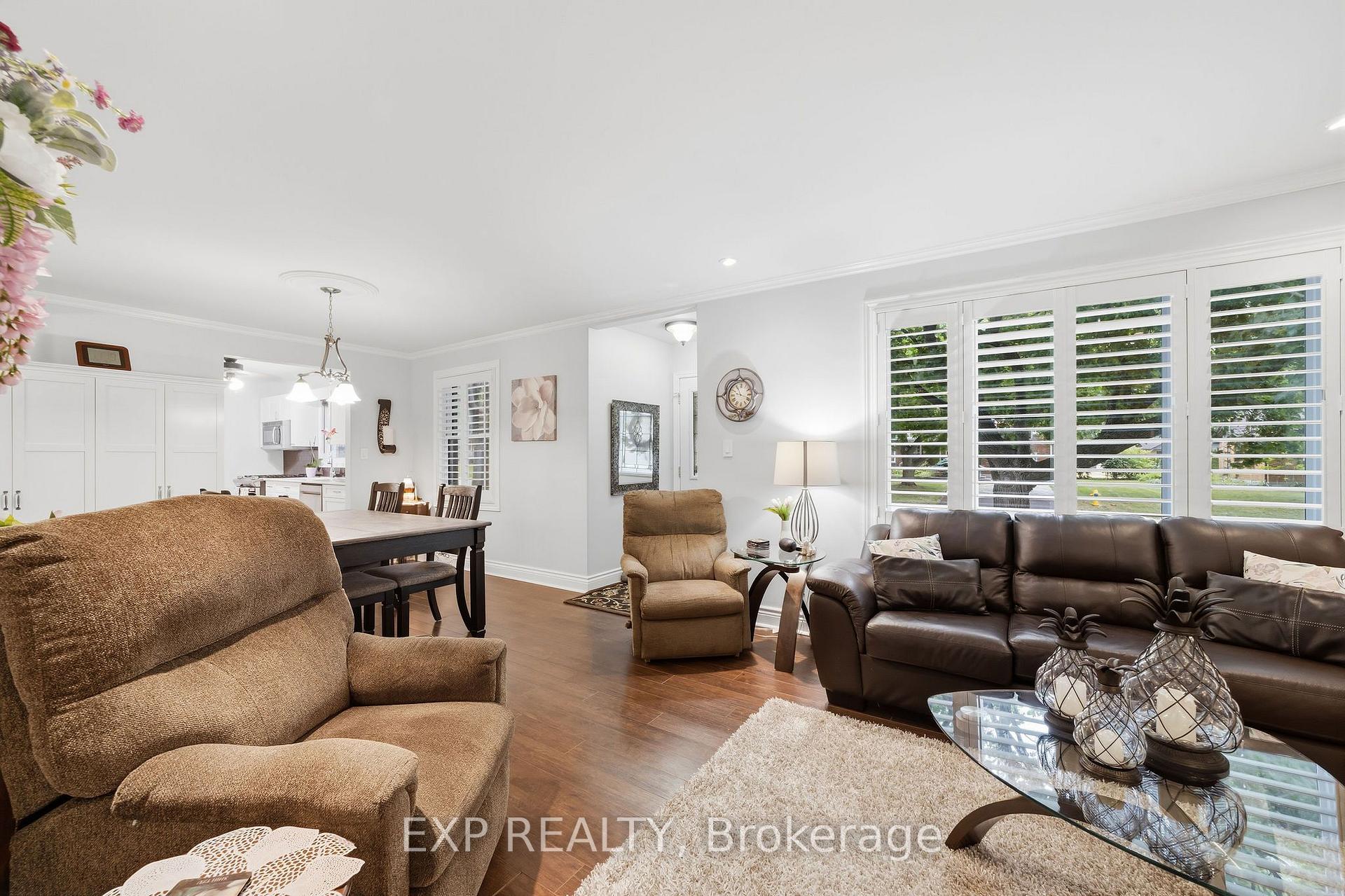 Photo 7 of 71 Marianna Drive, London, South V — HOMEH