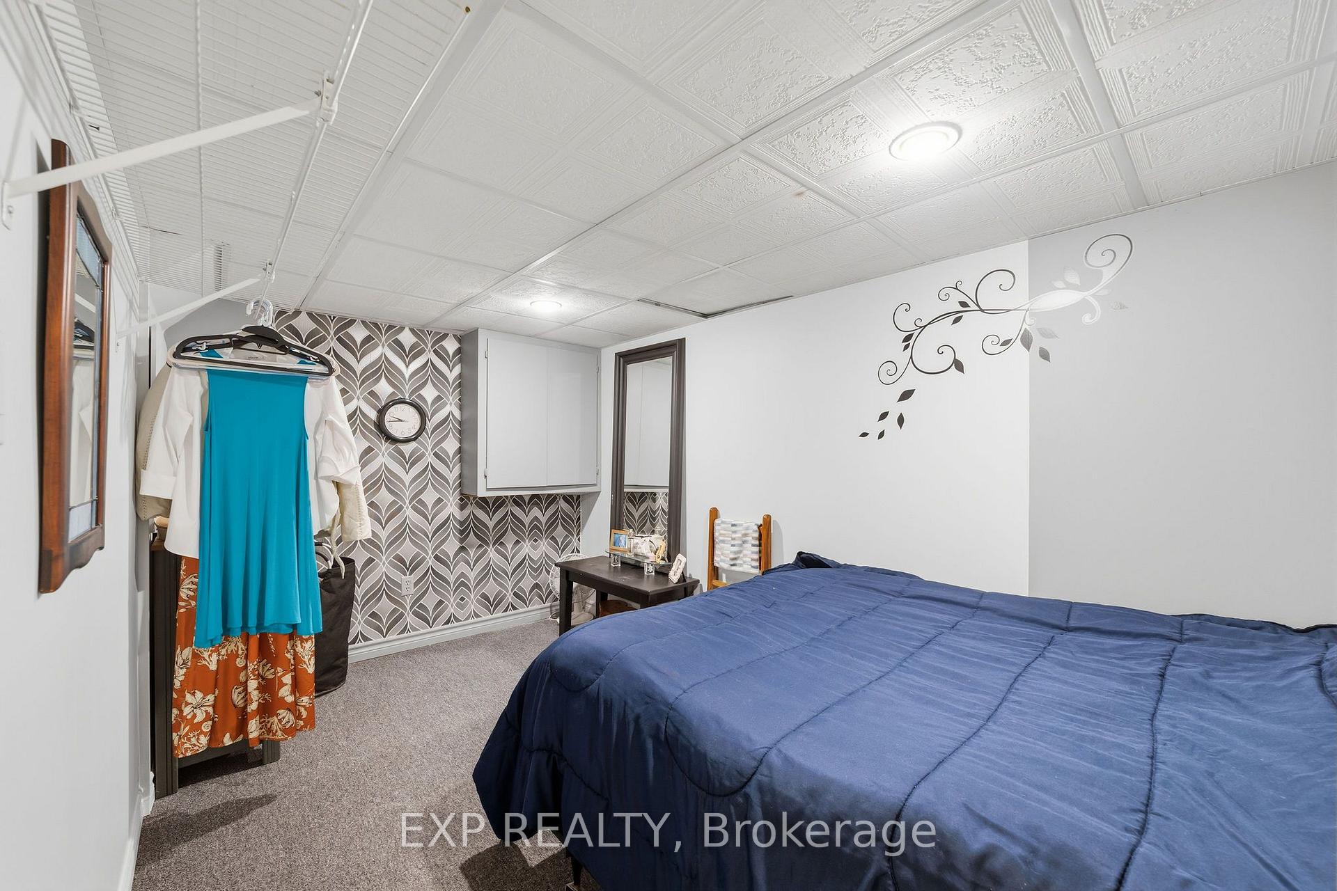 Photo 21 of 71 Marianna Drive, London, South V — HOMEH
