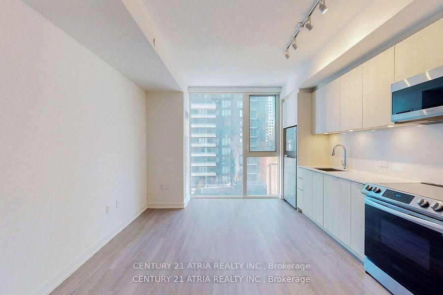 Photo 2 of Unit 1005, 357 King Street W, Toronto, Waterfront Communities — HOMEH