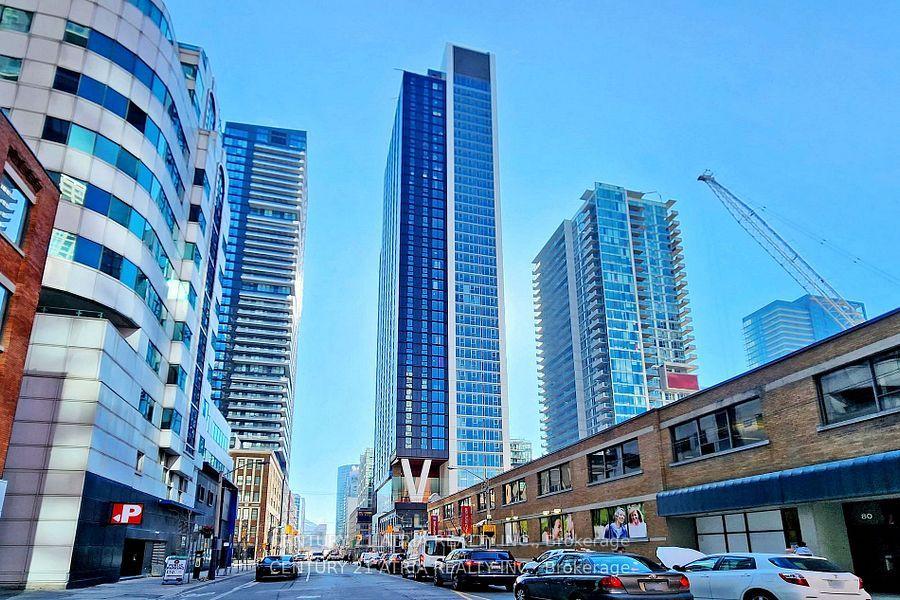 Photo 1 of Unit 1005, 357 King Street W, Toronto, Waterfront Communities — HOMEH