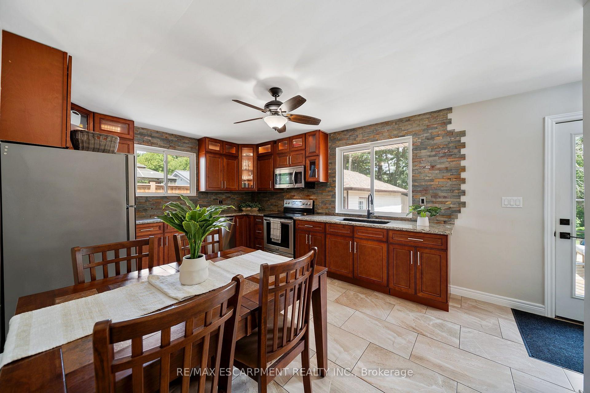 Photo 13 of 618 St. Andrew Street, Norfolk, Port Dover — HOMEH