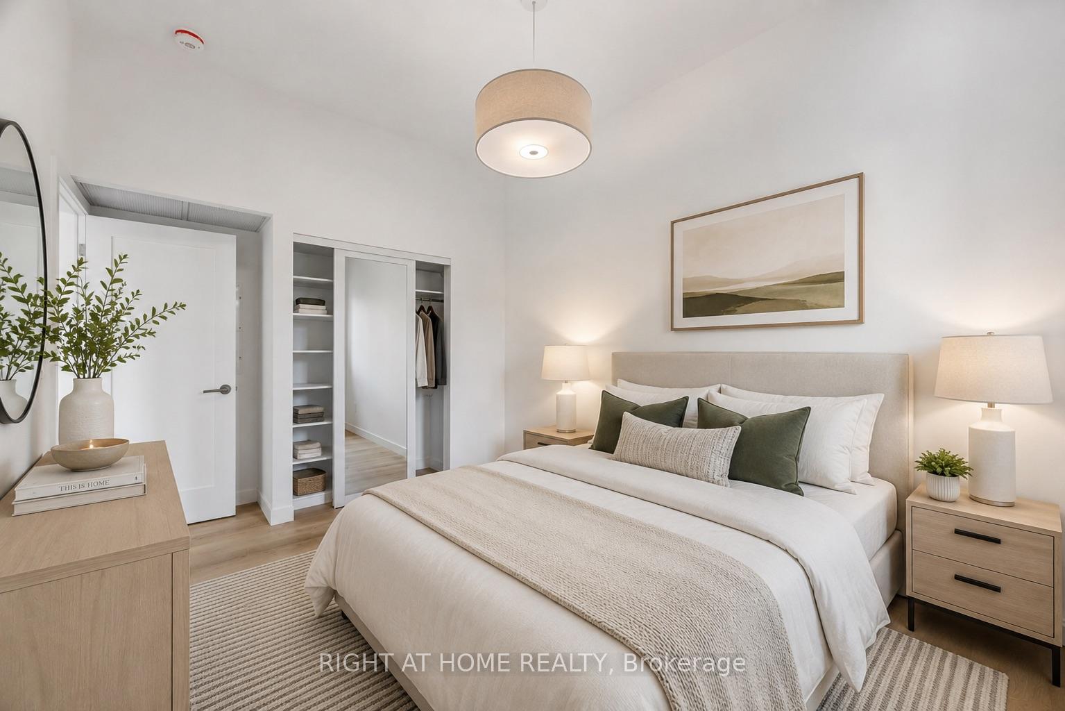 Photo 2 of Unit 5, 91 Barton Avenue, Toronto, The Annex — HOMEH