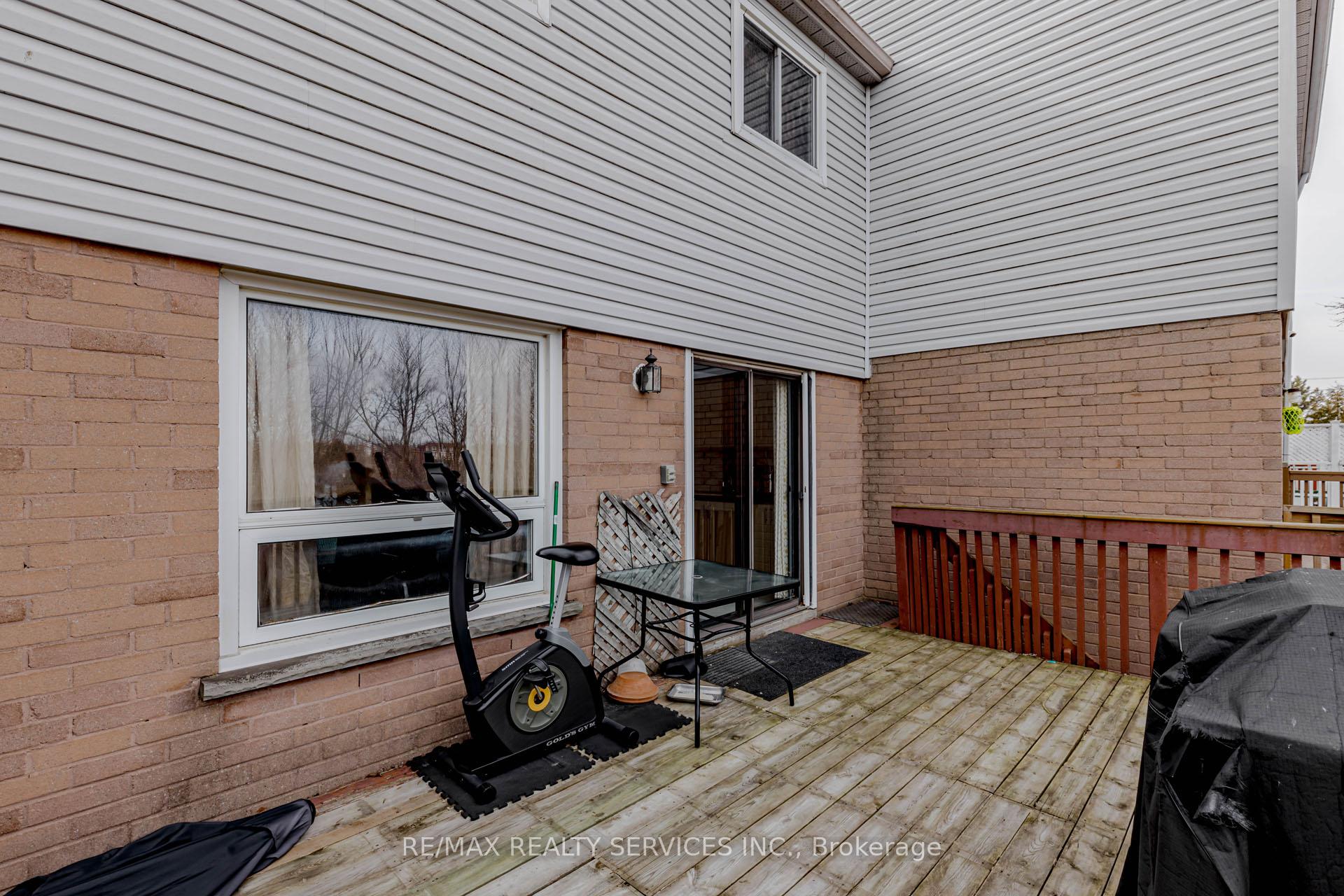 Photo 49 of 130 Cutters Crescent, Brampton, Fletcher's West — HOMEH