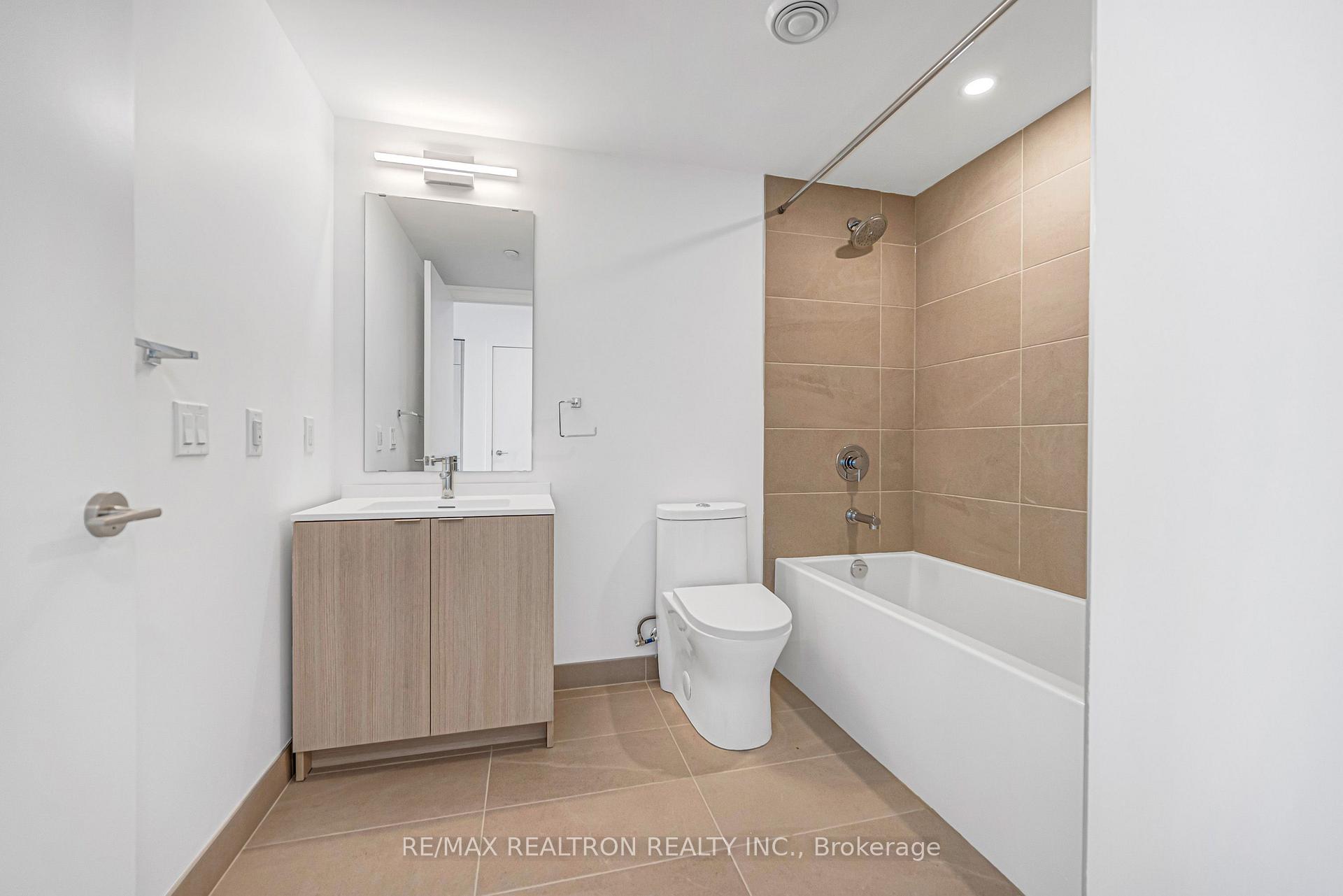 Photo 3 of Unit 2508, 100 Queens Street E, Toronto, Church-Yonge Corridor — HOMEH