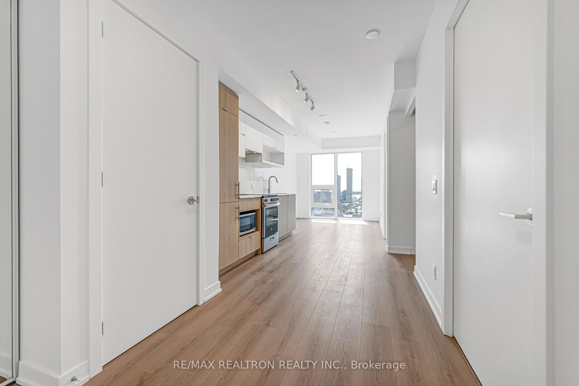 Photo 5 of Unit 2508, 100 Queens Street E, Toronto, Church-Yonge Corridor — HOMEH
