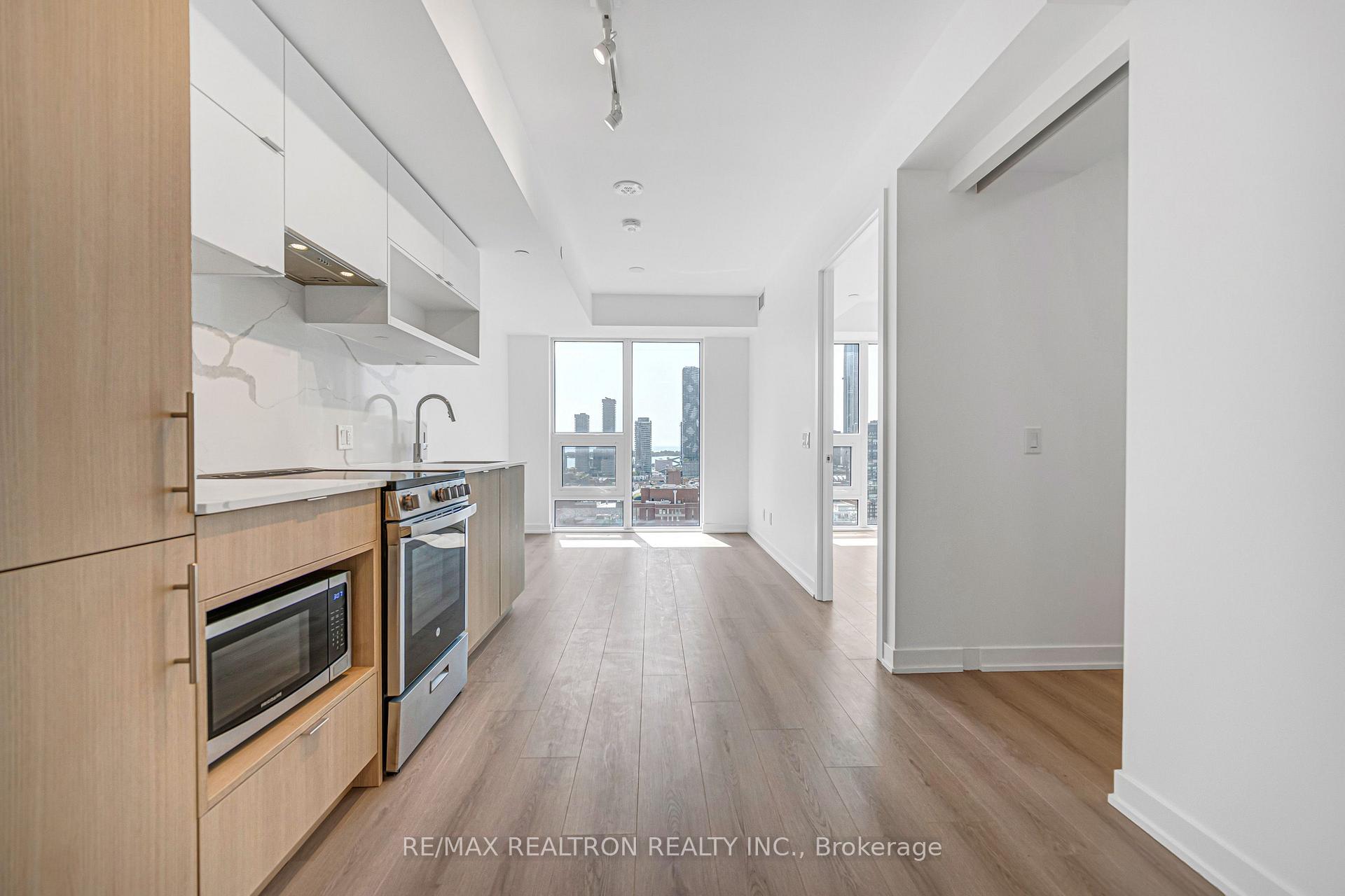 Photo 6 of Unit 2508, 100 Queens Street E, Toronto, Church-Yonge Corridor — HOMEH