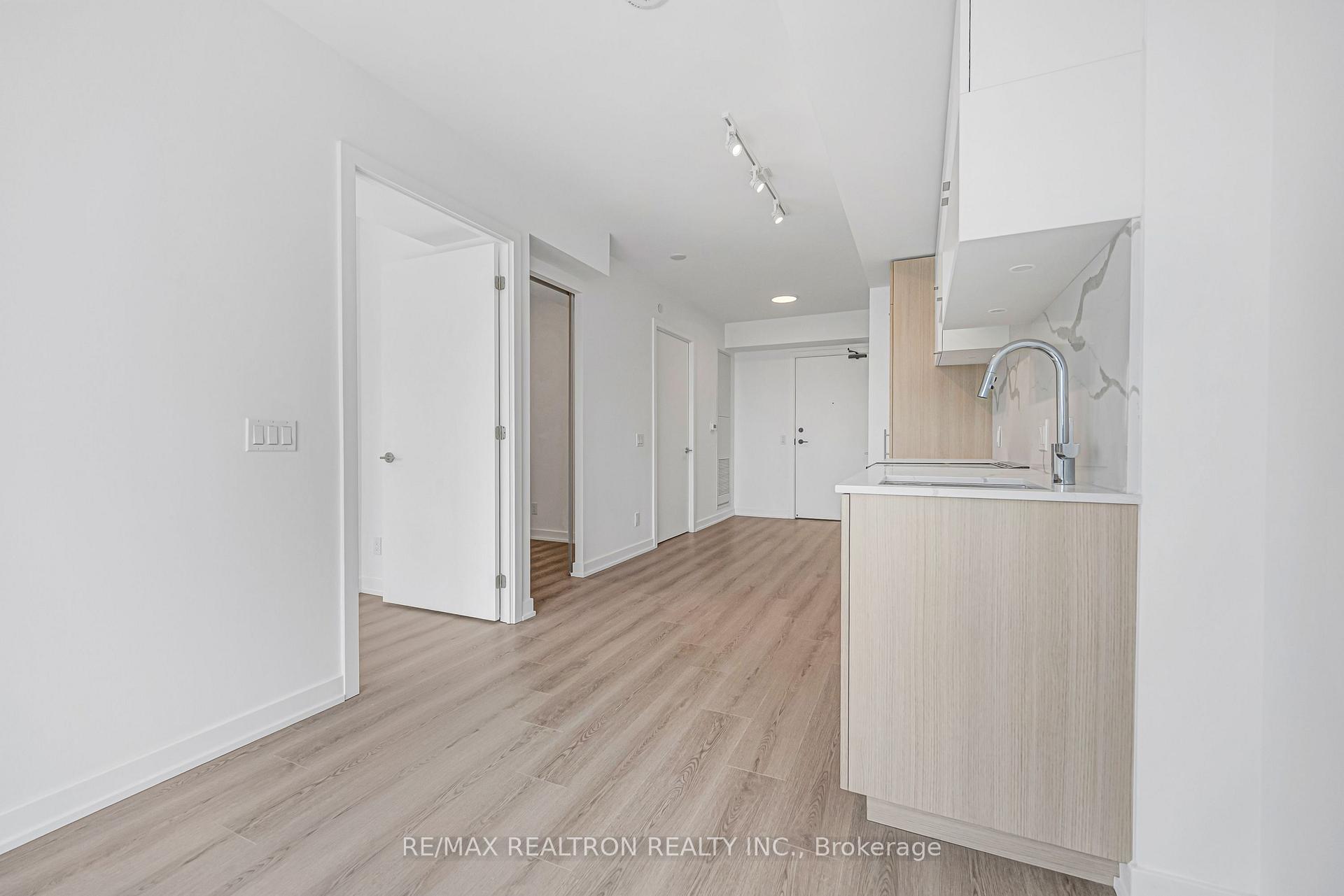 Photo 19 of Unit 2508, 100 Queens Street E, Toronto, Church-Yonge Corridor — HOMEH
