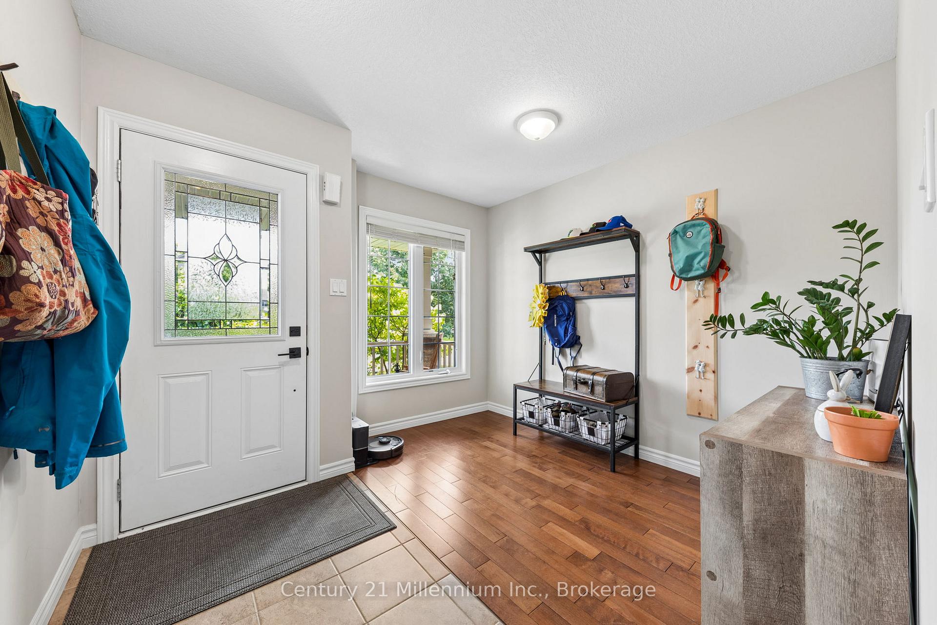 Photo 2 of 28 Patton Street, Collingwood — HOMEH