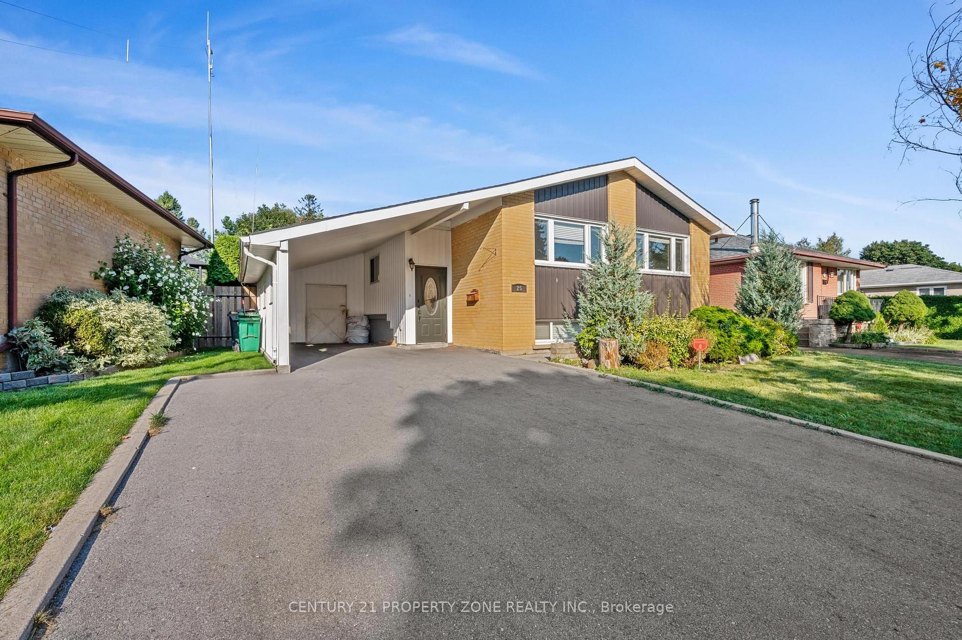 Photo 1 of 25 Chatsworth Drive, Brampton, Northwood Park — HOMEH