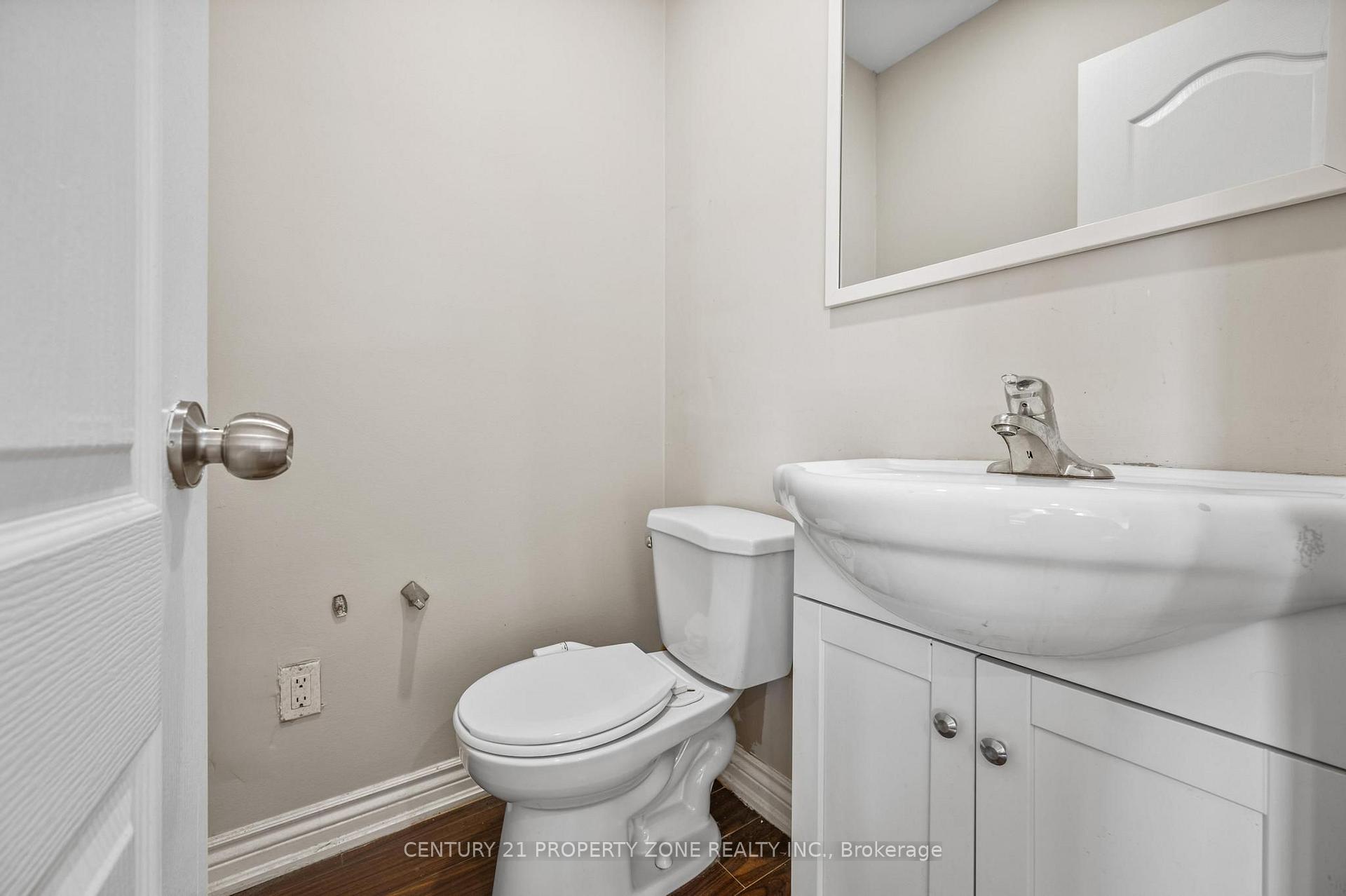 Photo 20 of 25 Chatsworth Drive, Brampton, Northwood Park — HOMEH