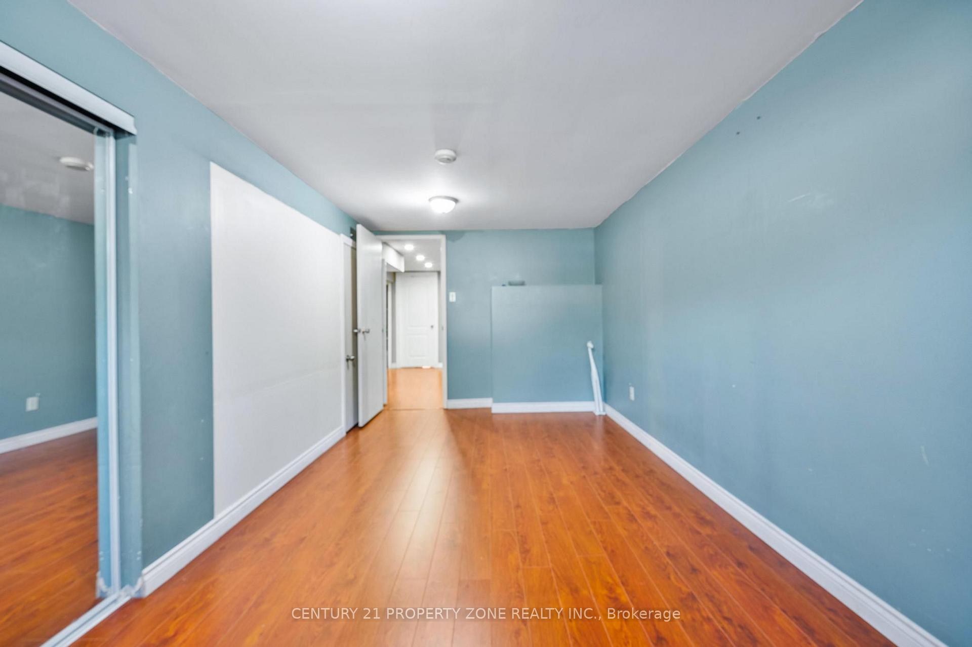 Photo 36 of 25 Chatsworth Drive, Brampton, Northwood Park — HOMEH