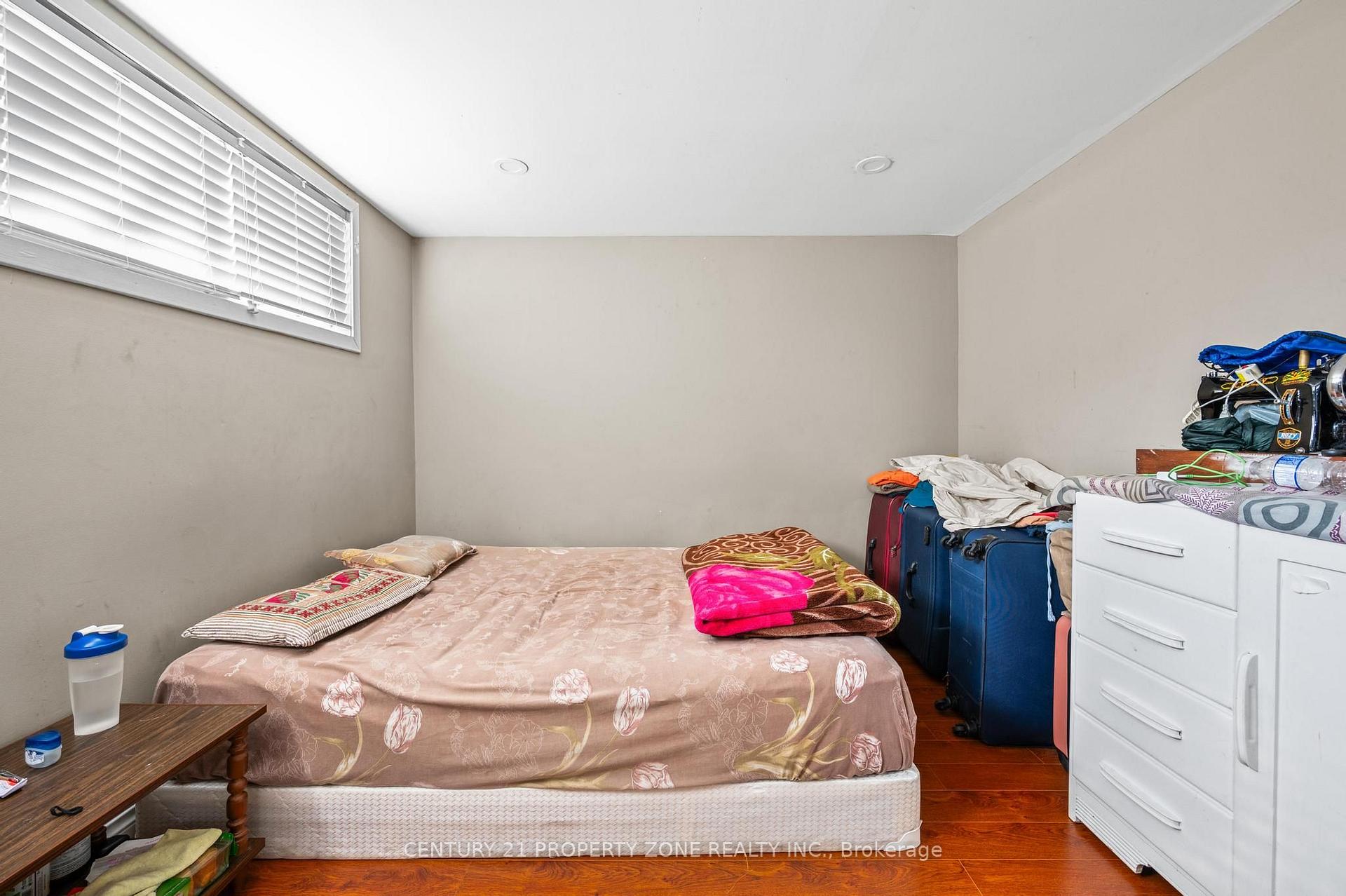 Photo 38 of 25 Chatsworth Drive, Brampton, Northwood Park — HOMEH