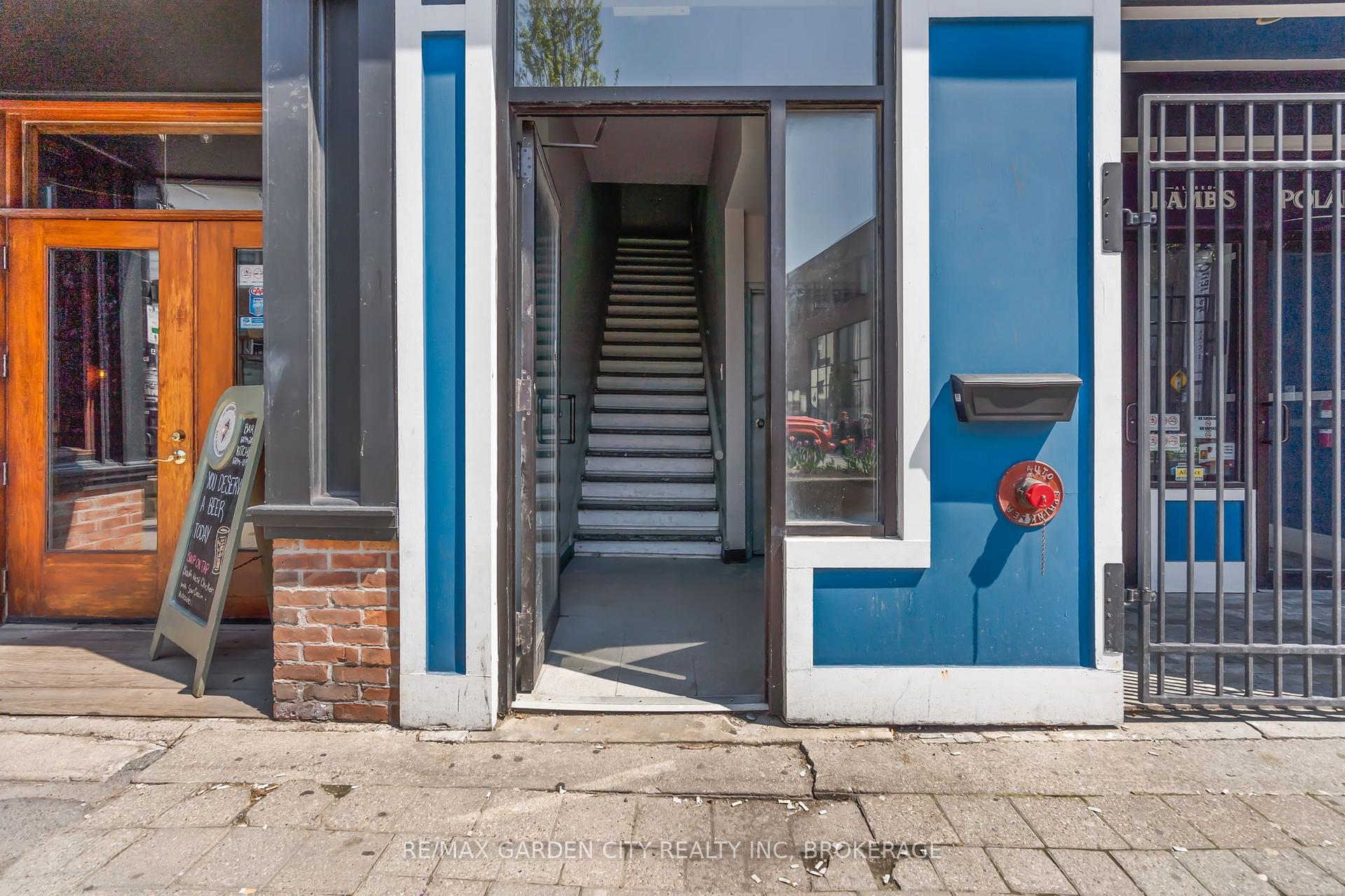 Photo 3 of 90 St. Paul Street, St. Catharines, Downtown — HOMEH