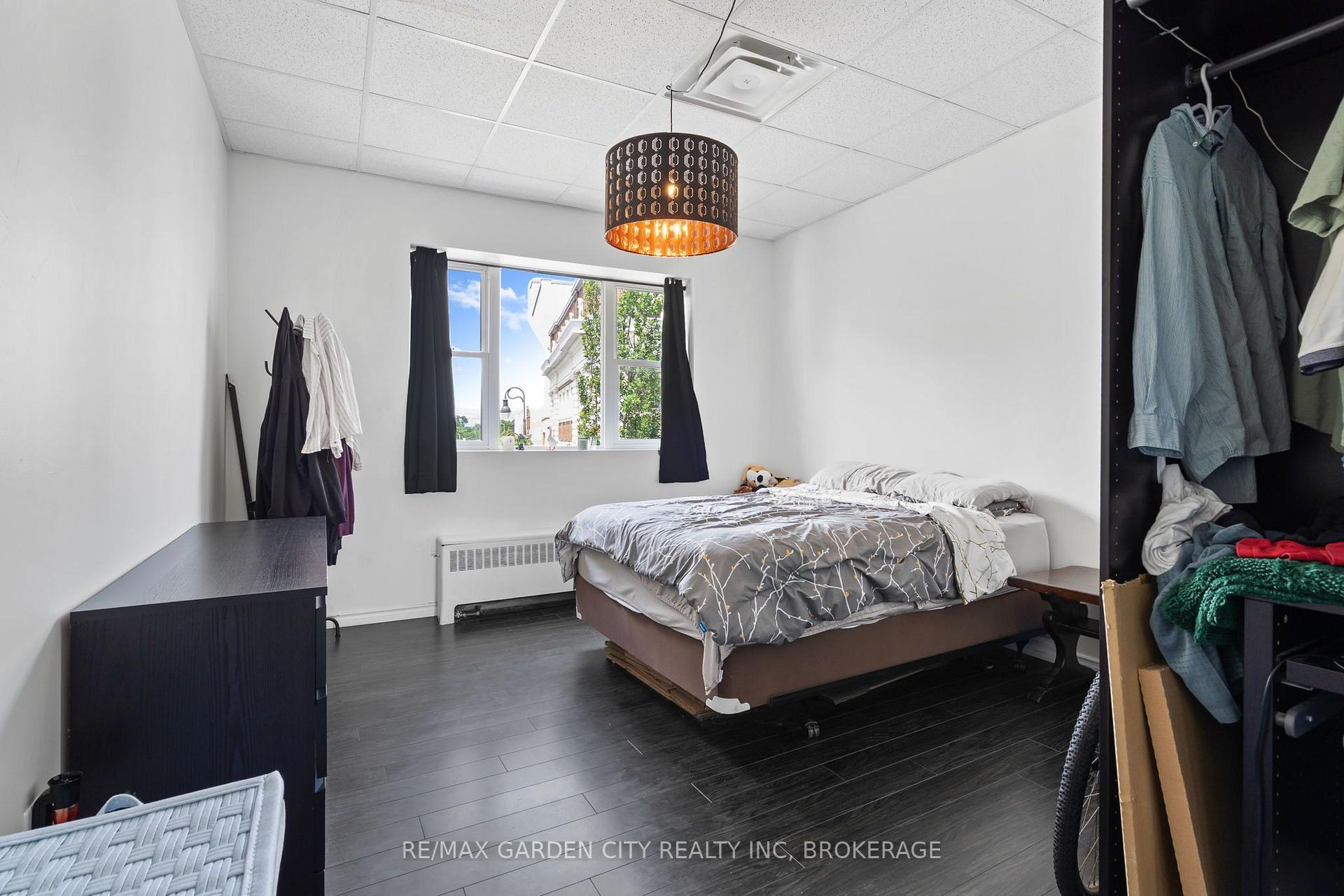 Photo 10 of 90 St. Paul Street, St. Catharines, Downtown — HOMEH