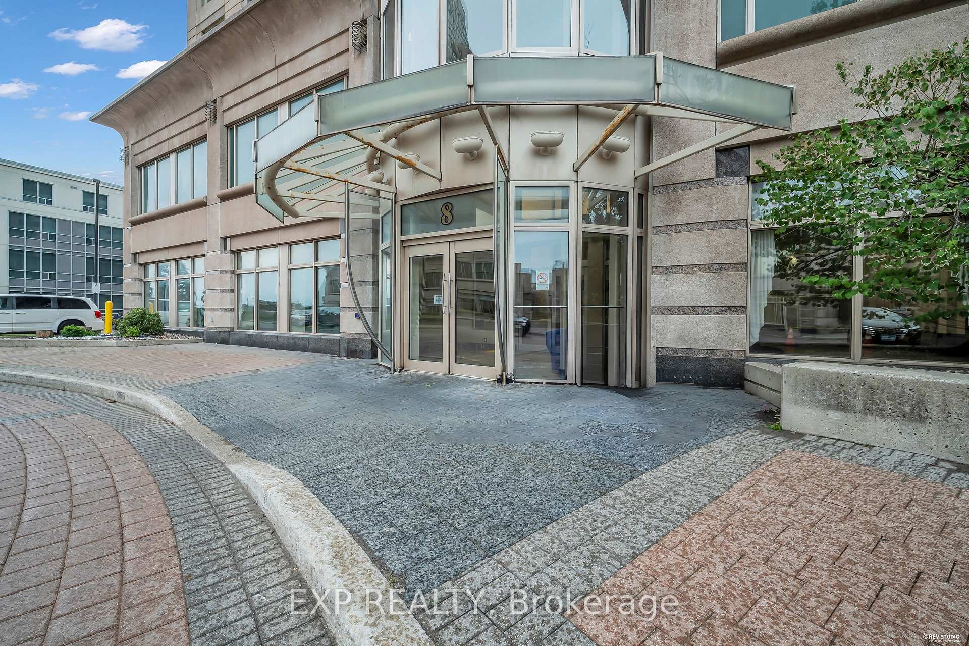 Photo 2 of Unit 1016, 8 Lee Centre Drive N, Scarborough, Woburn — HOMEH