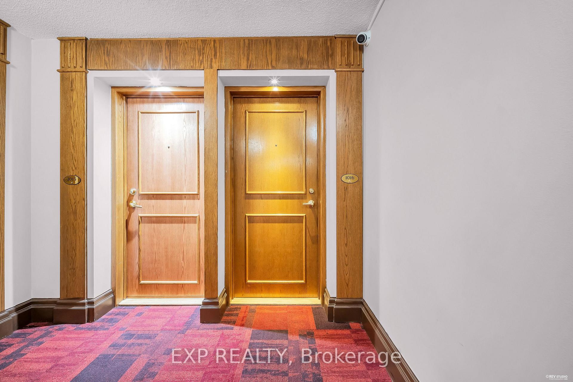 Photo 3 of Unit 1016, 8 Lee Centre Drive N, Scarborough, Woburn — HOMEH