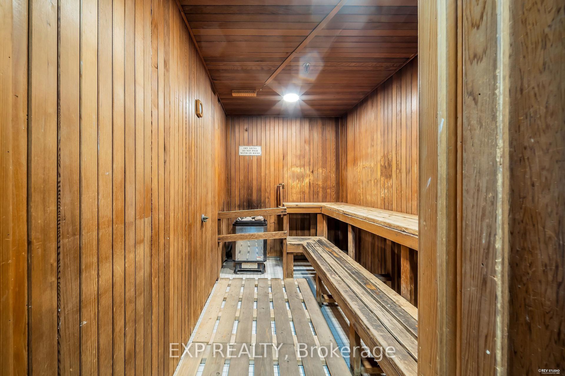 Photo 30 of Unit 1016, 8 Lee Centre Drive N, Scarborough, Woburn — HOMEH