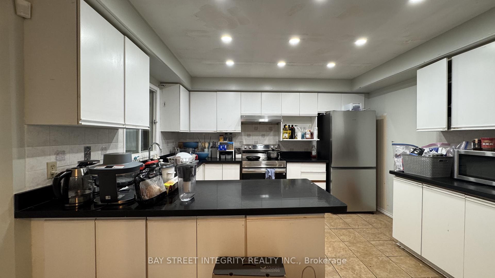 Photo 2 of Unit Upper, 2 Glenheather Terrace, Scarborough, Rouge — HOMEH