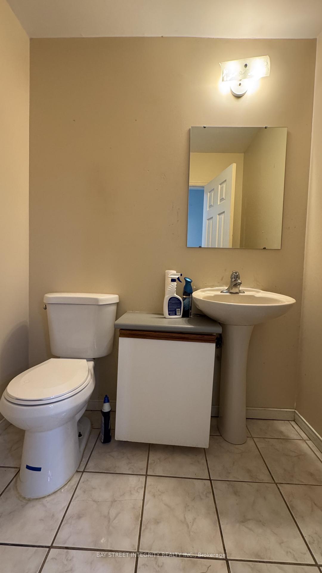 Photo 9 of Unit Upper, 2 Glenheather Terrace, Scarborough, Rouge — HOMEH