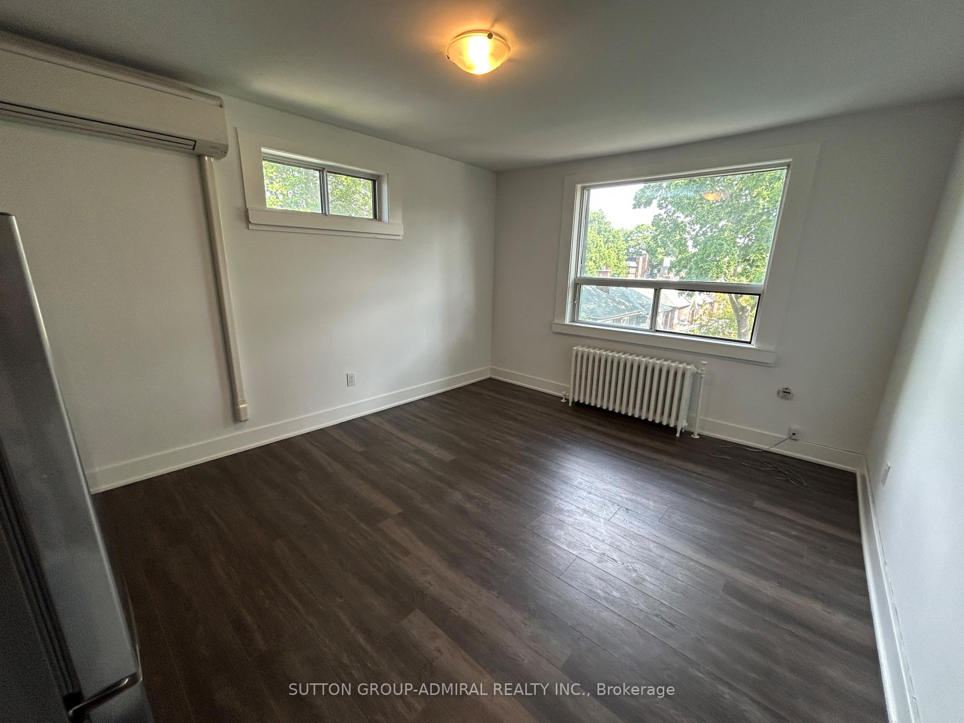 Photo 4 of Unit 5, 34 Heydon Park Road, Toronto, Little Portugal — HOMEH