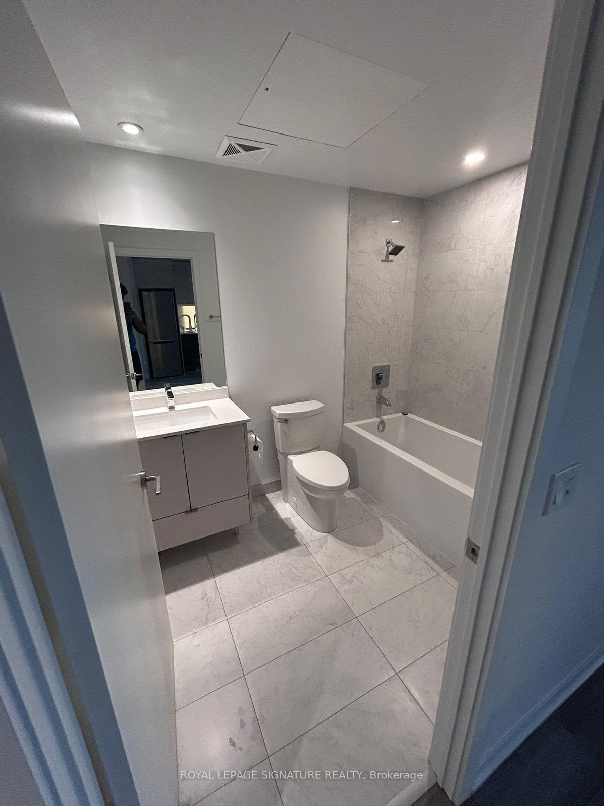 Photo 24 of Unit 1216, 1926 Lakeshore Boulevard, Toronto, High Park-Swansea — HOMEH