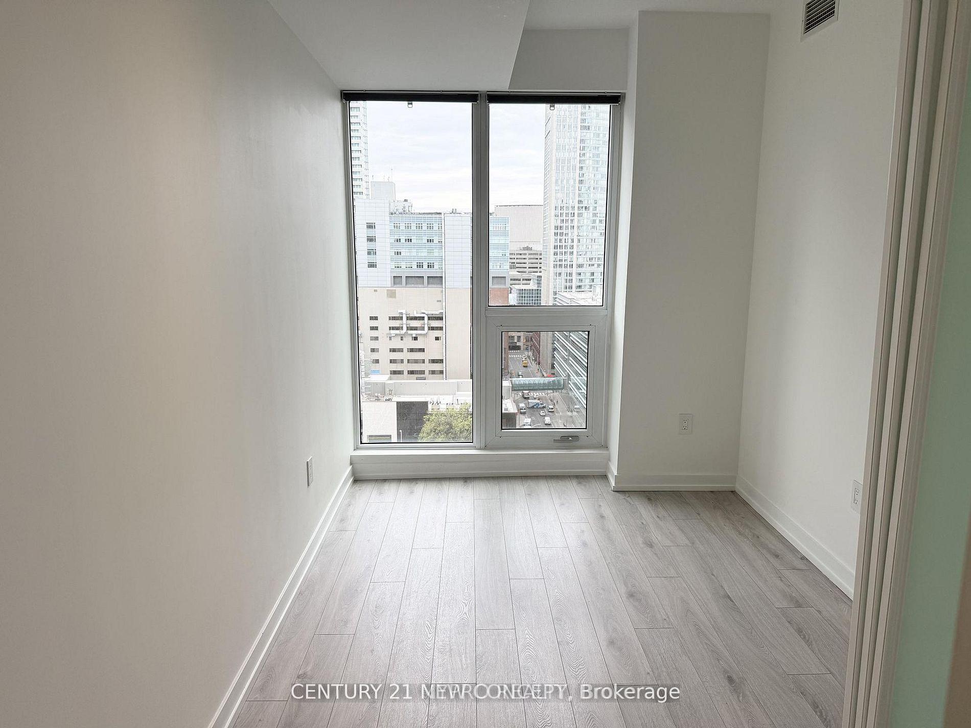 Photo 4 of Unit 2913, 77 Shuter Street, Toronto, Church-Yonge Corridor — HOMEH