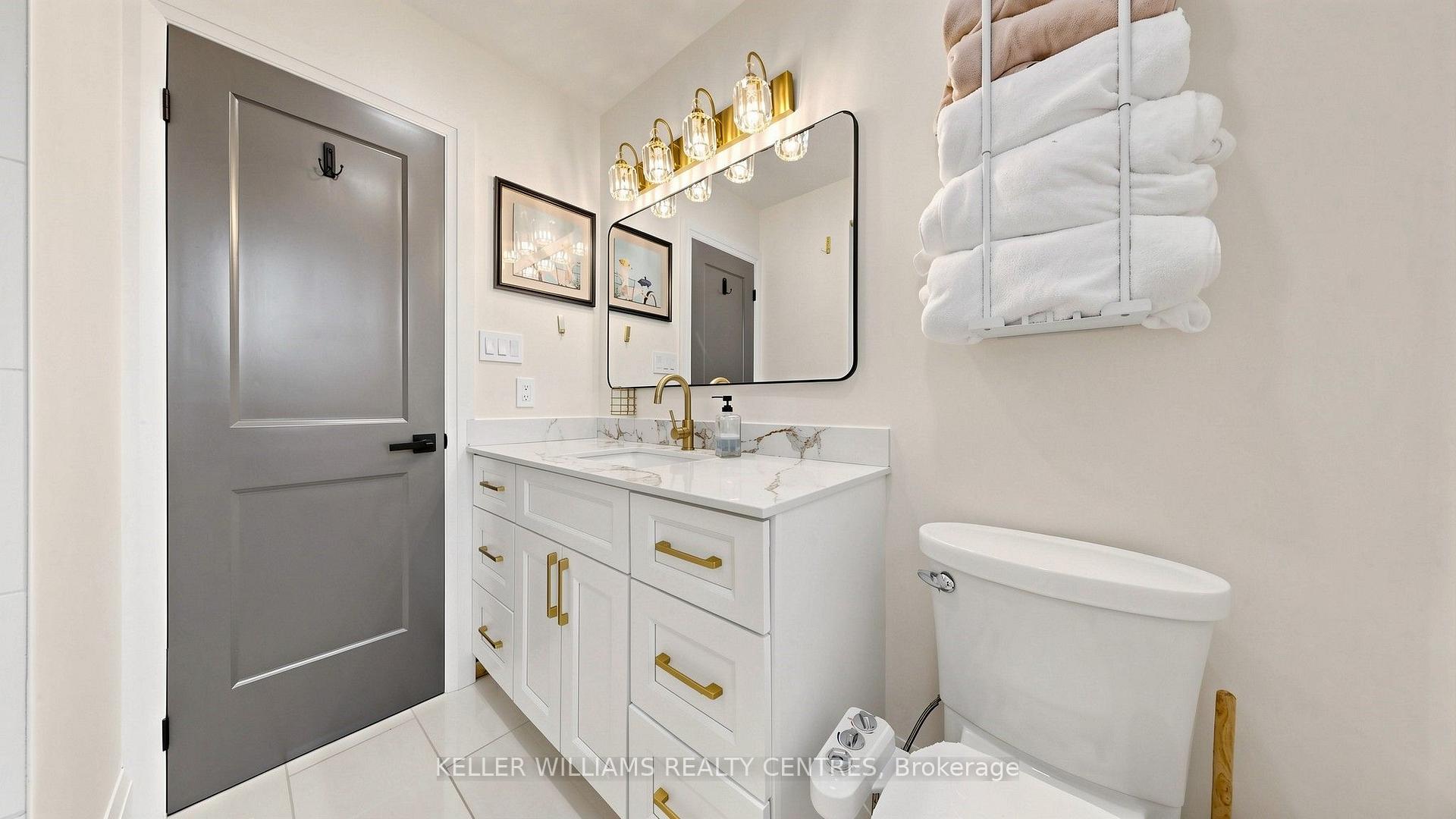 Photo 20 of Unit Upper, 29 Bronte Crescent, Barrie, Letitia Heights — HOMEH