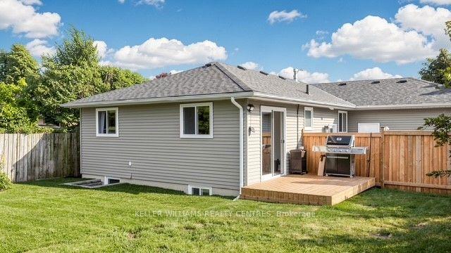 Photo 29 of Unit Upper, 29 Bronte Crescent, Barrie, Letitia Heights — HOMEH