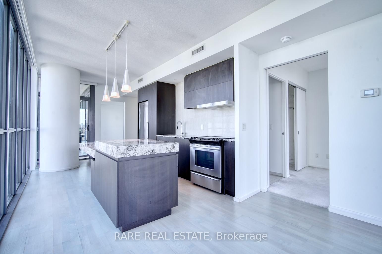 Photo 3 of Unit 1610, 101 Charles Street E, Toronto, Church-Yonge Corridor — HOMEH