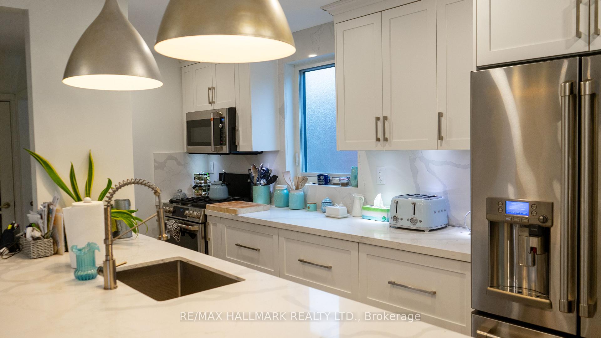 Photo 2 of 203 Elmhurst Avenue, North York, Lansing-Westgate — HOMEH